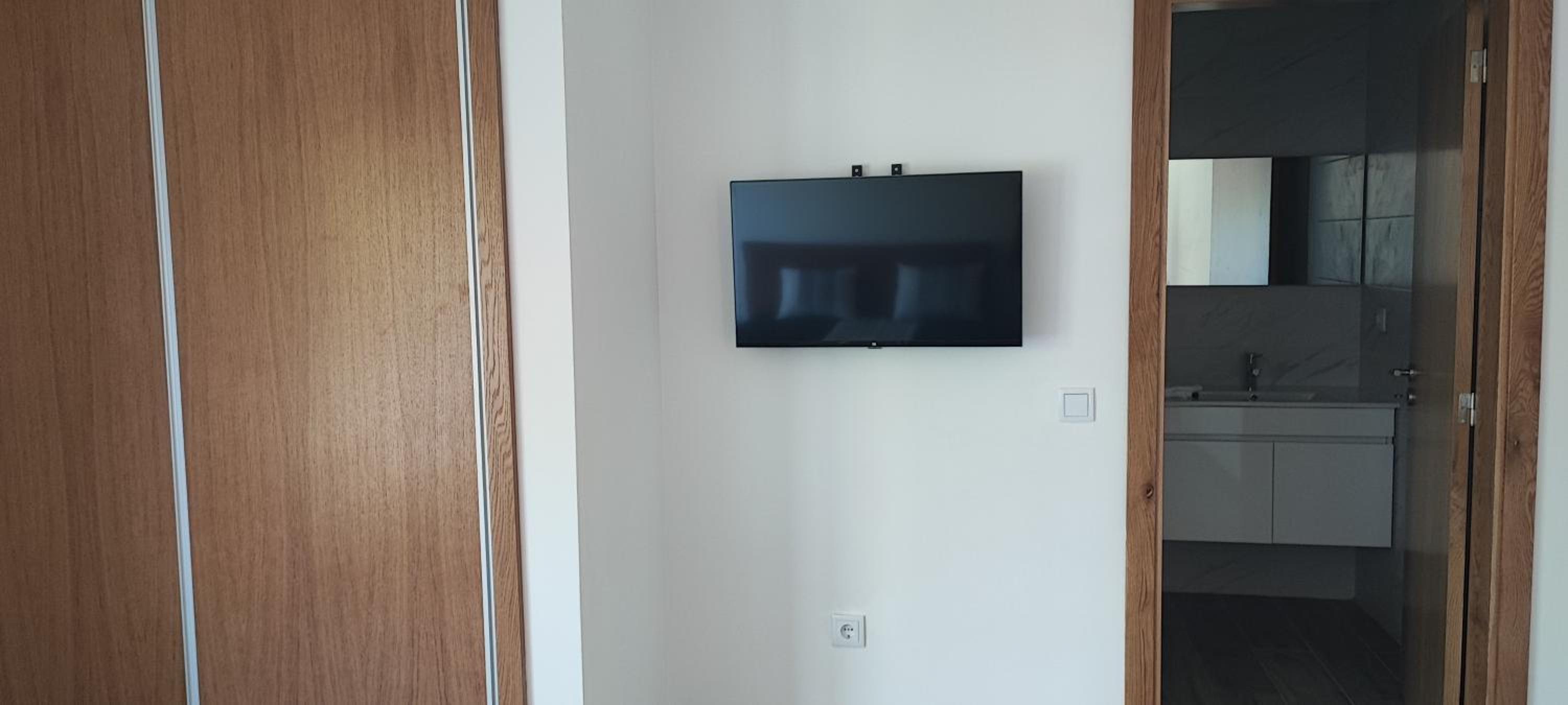 Double Room with Balcony - Photo 4