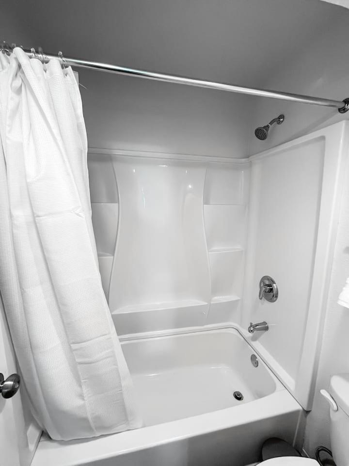 Standard Triple Room - Photo 10