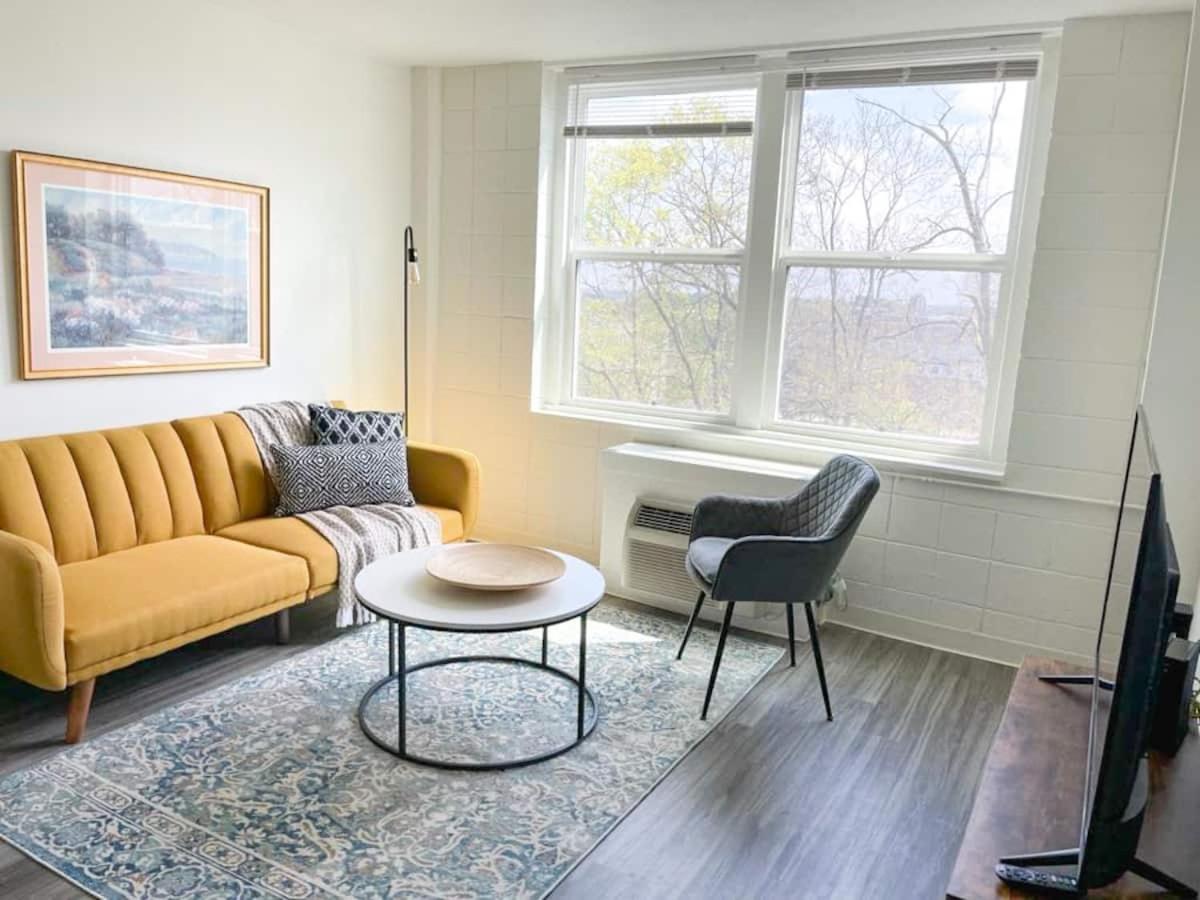 Apartment with Garden View - Photo 5