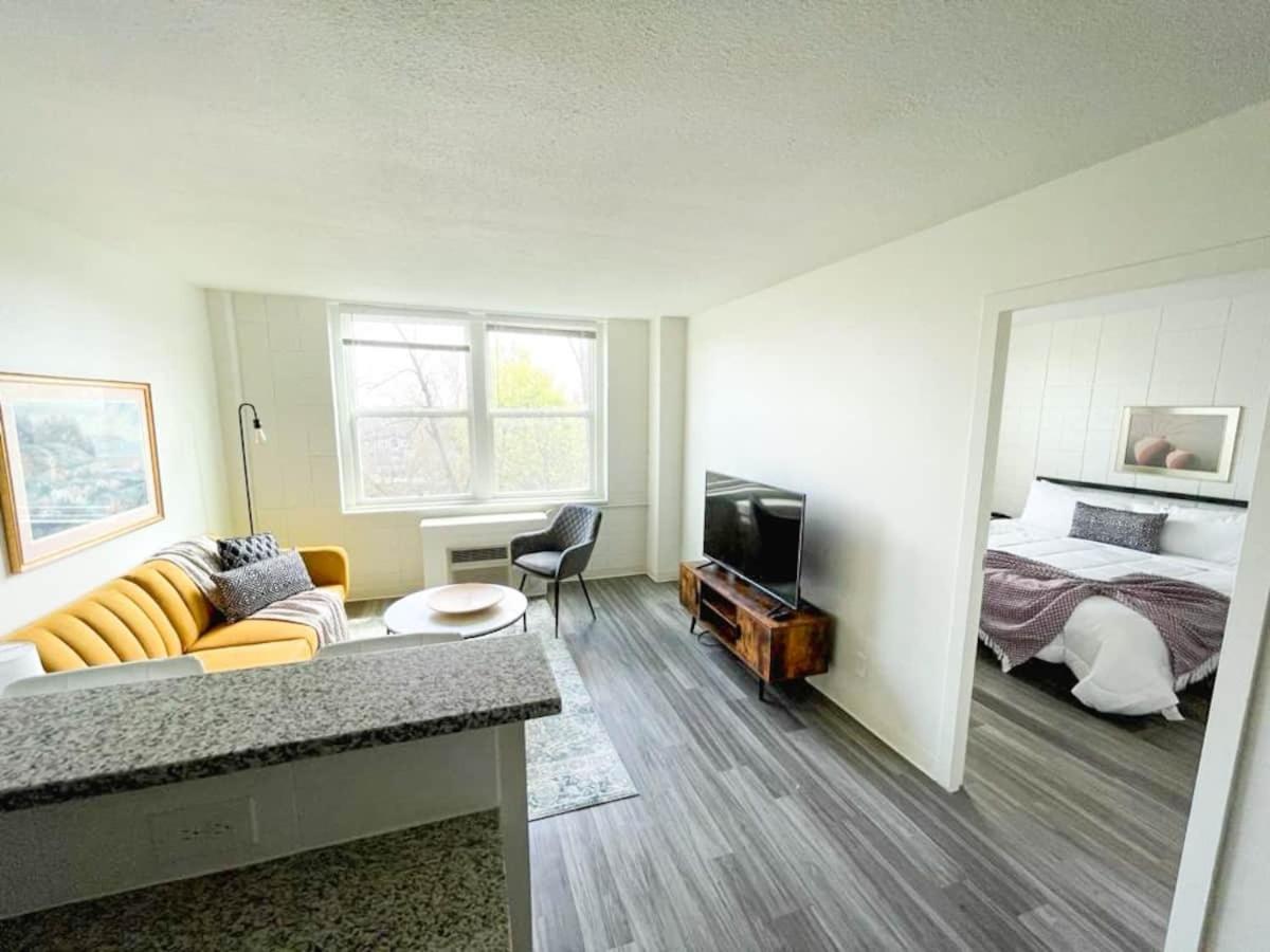 Apartment with Garden View - Photo 3