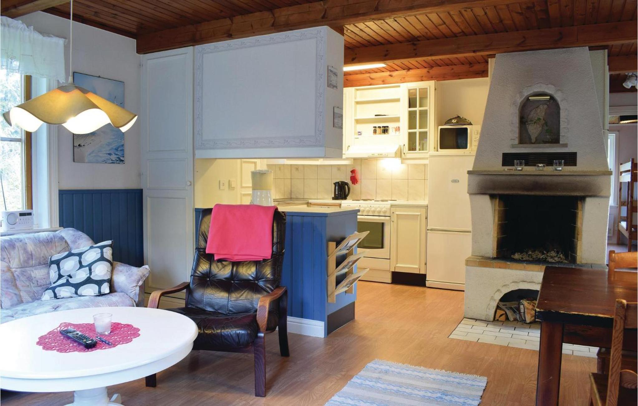 Three-Bedroom Vacation Home photo 2