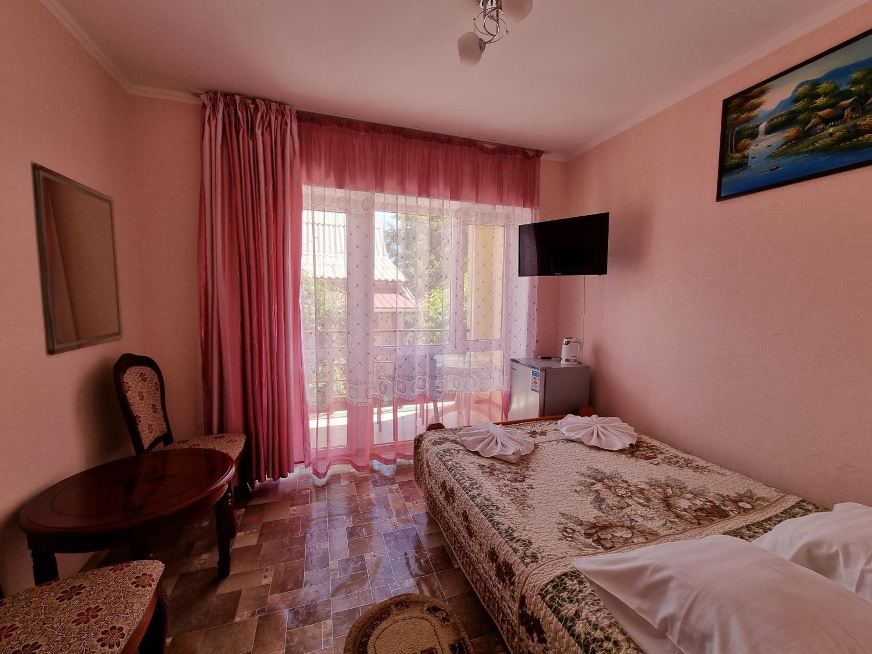 Deluxe Double Room with Shower photo 1