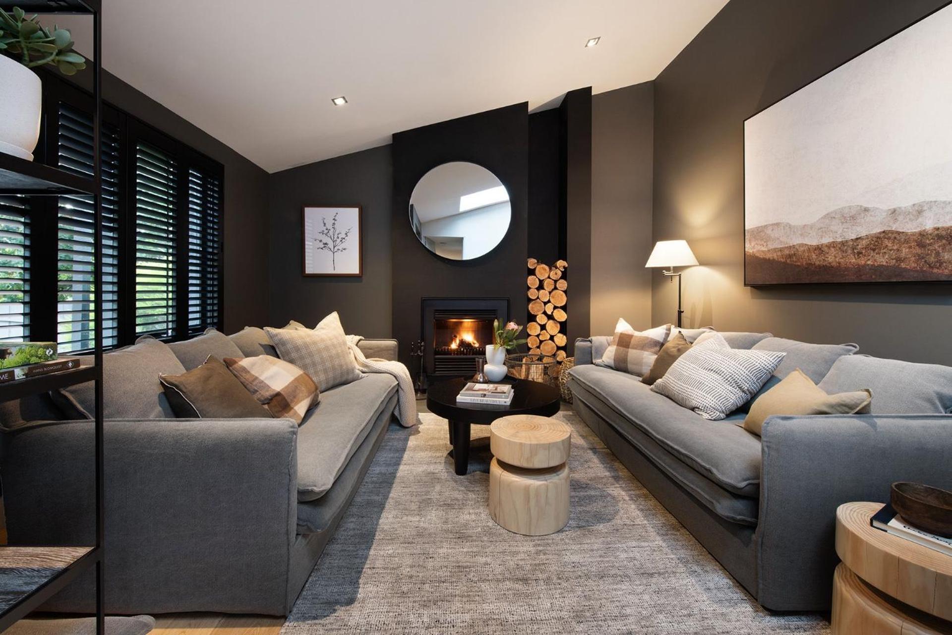 Four-Bedroom House photo 2