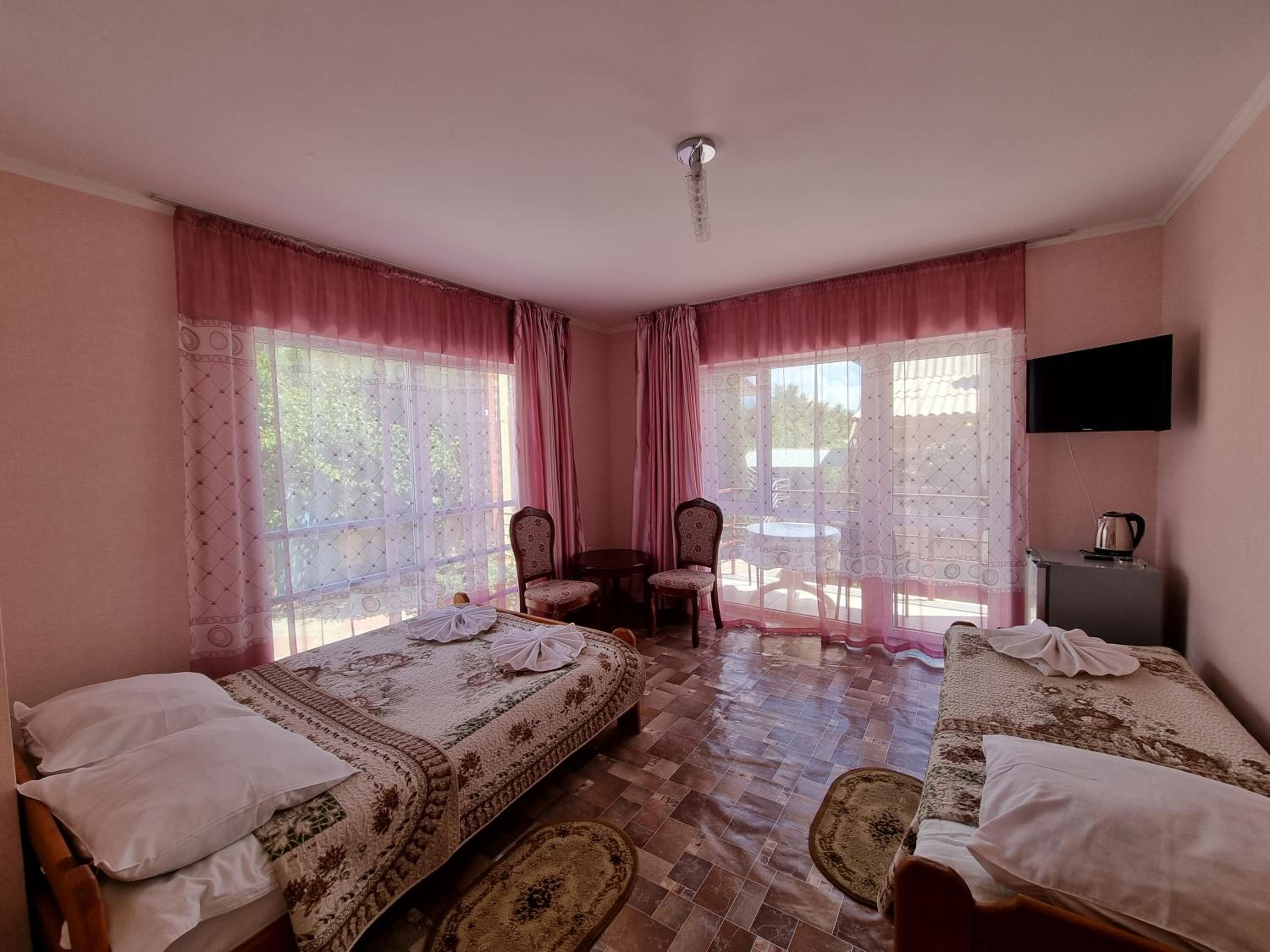 Comfort Triple Room with Shower photo 1