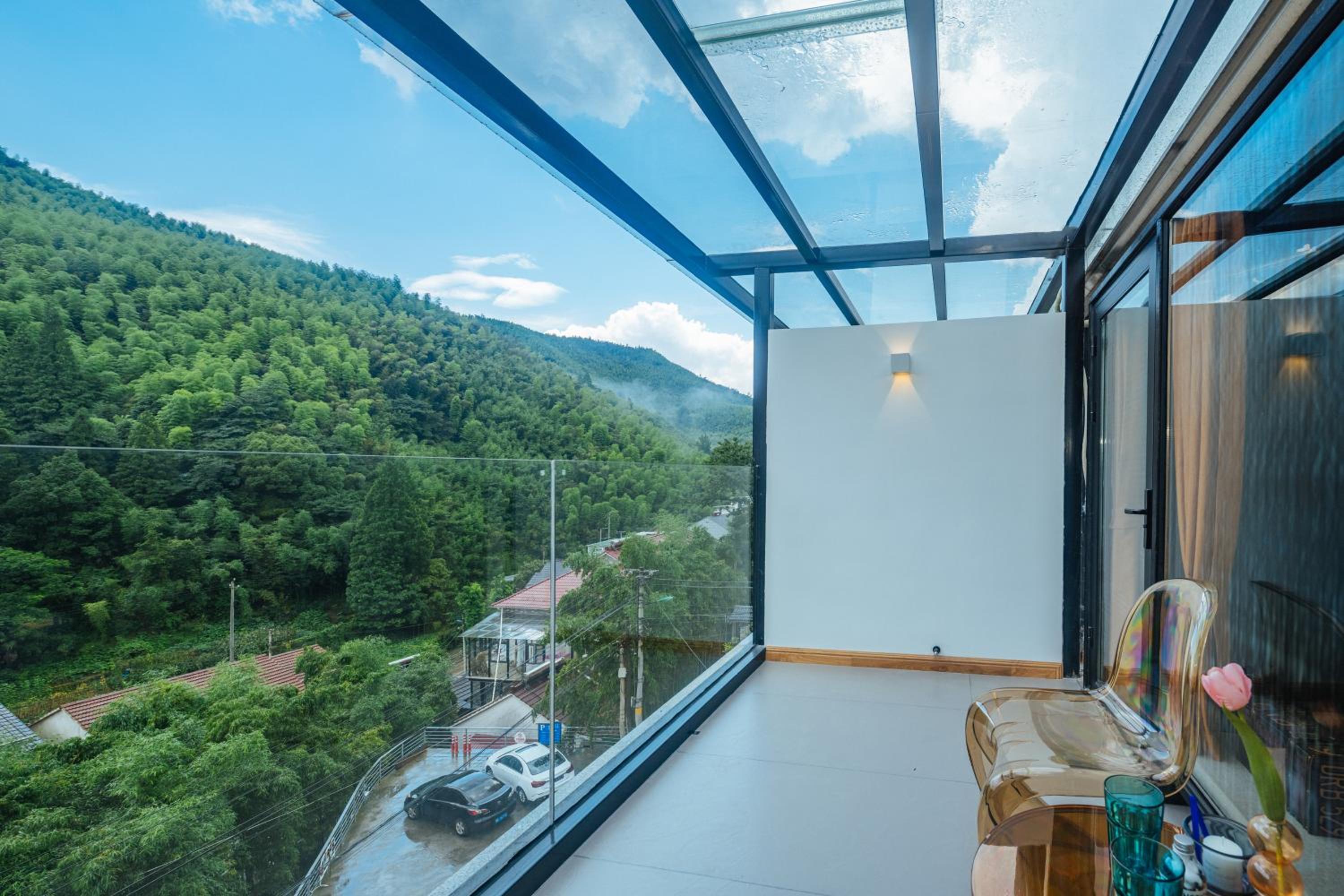Family Suite with Balcony photo 1