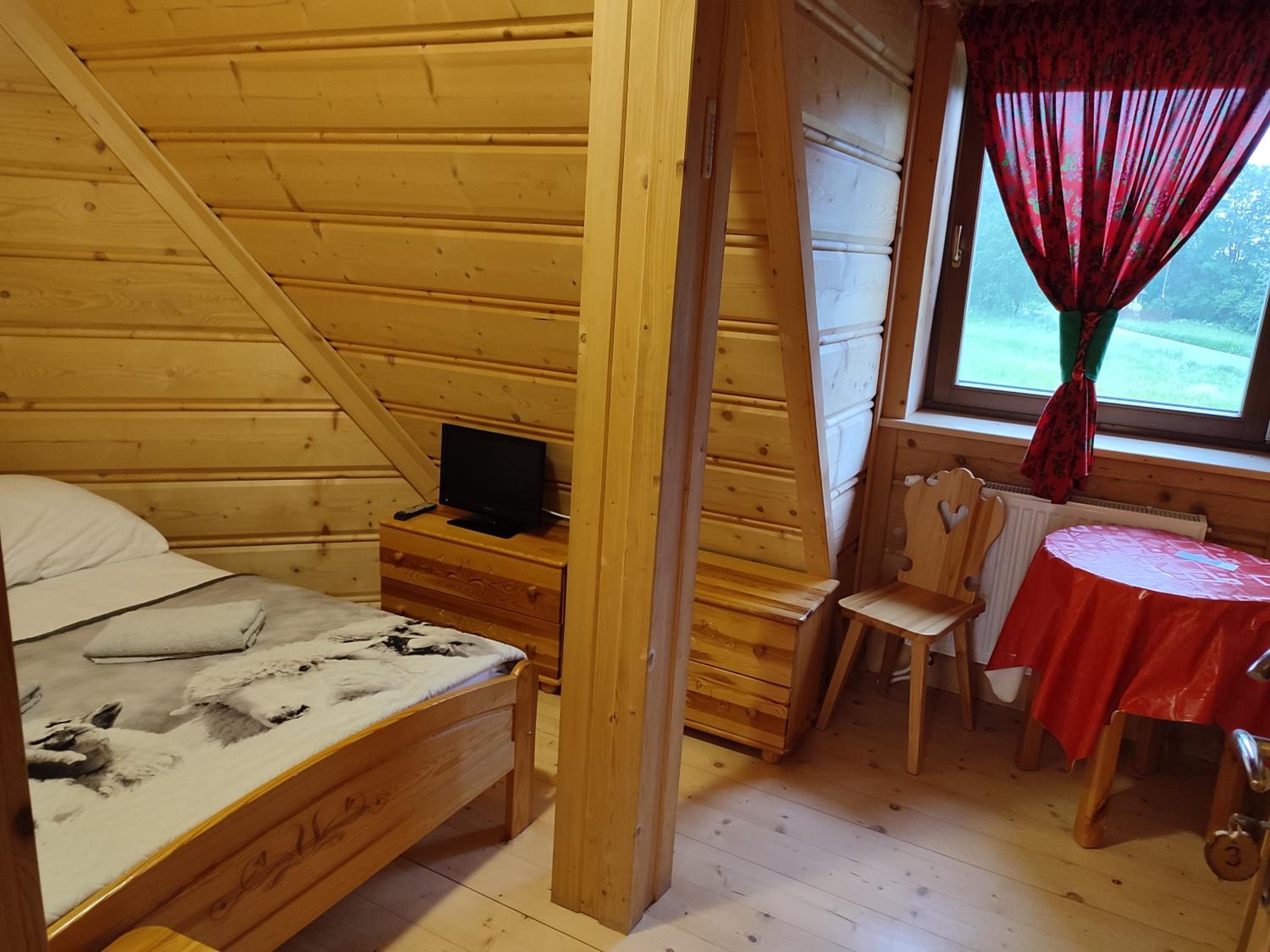 Double Room with Private Bathroom - Photo 6
