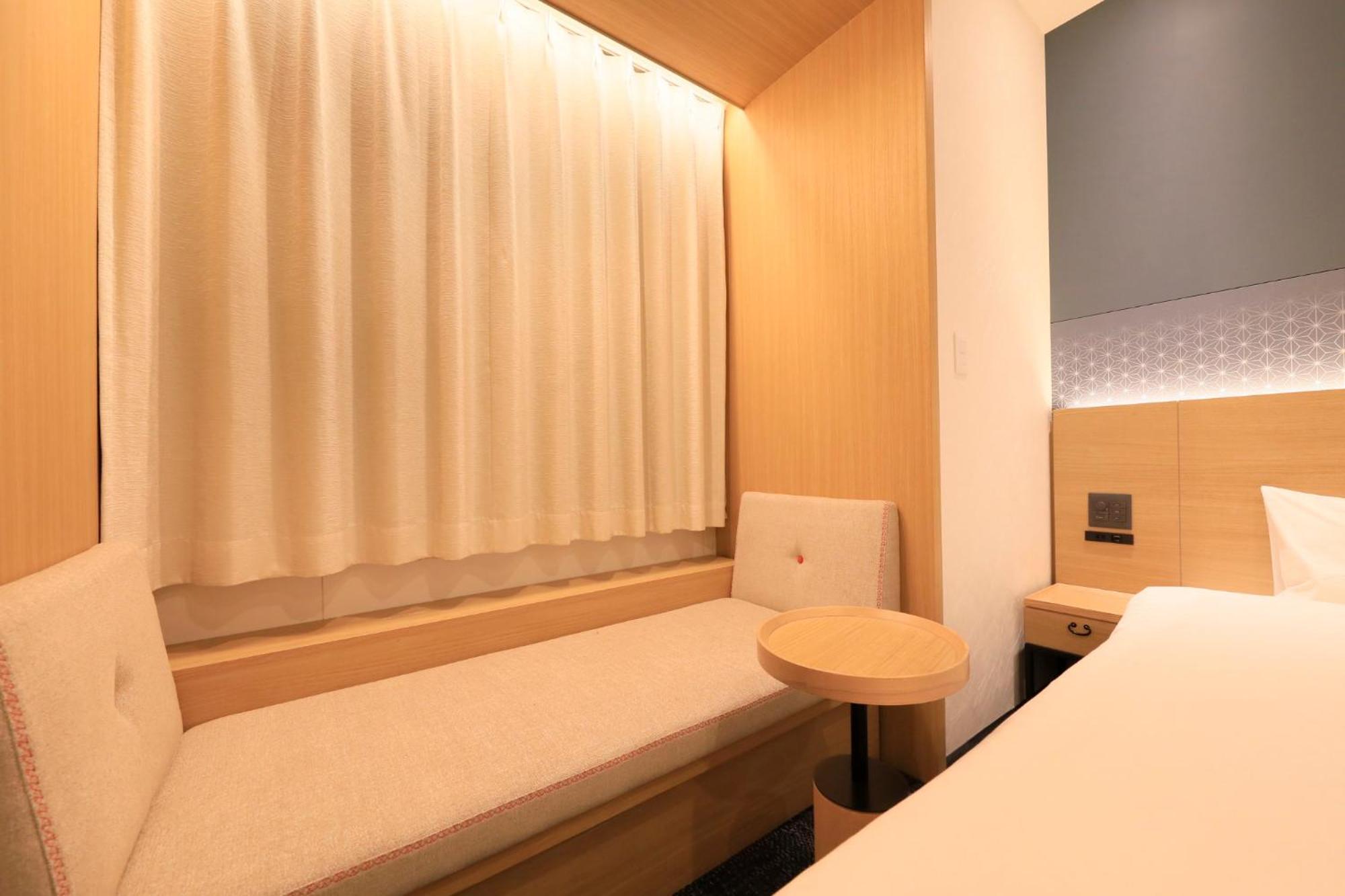 Deluxe Double Room - Non-Smoking photo 2