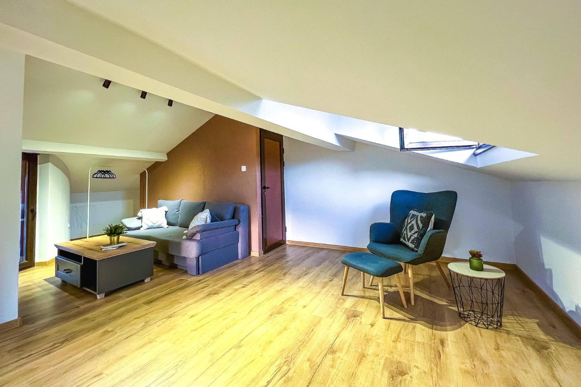 Loft - Photo 7