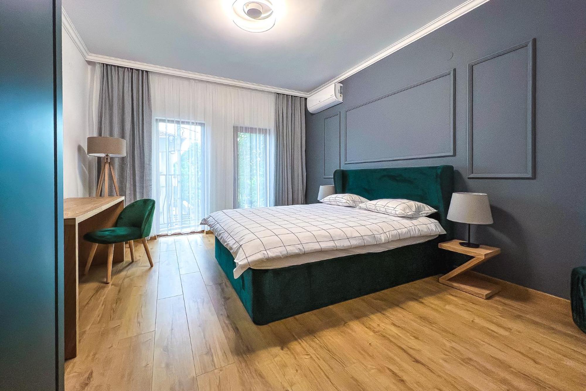 Deluxe Queen Room - Photo 5