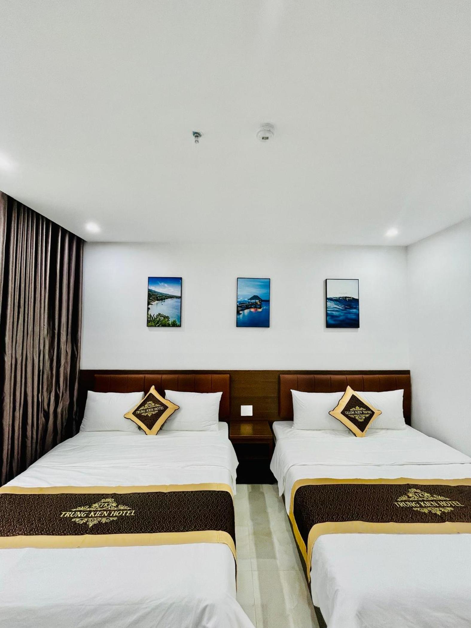 Triple Room - Photo 17