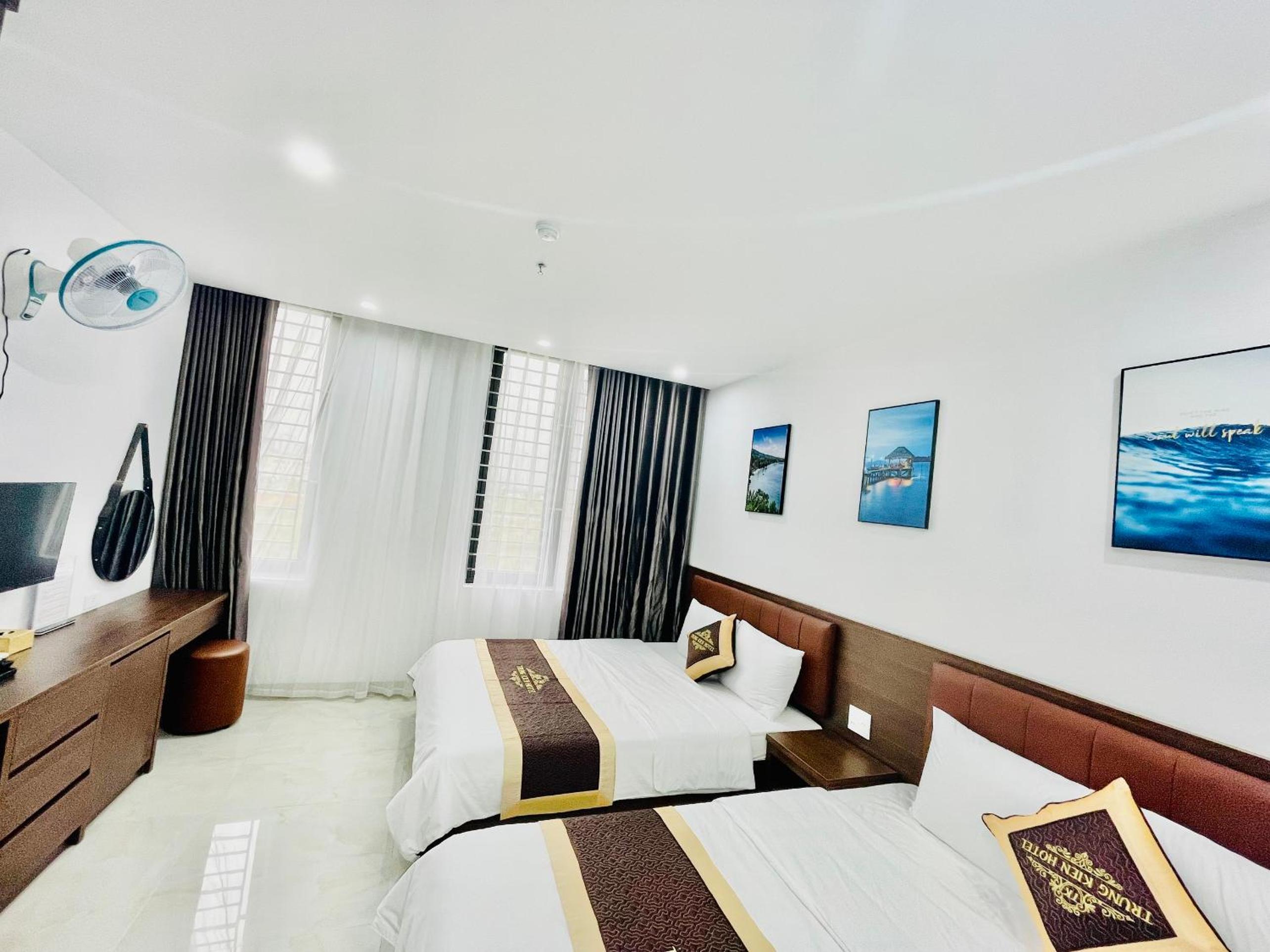 Triple Room - Photo 16