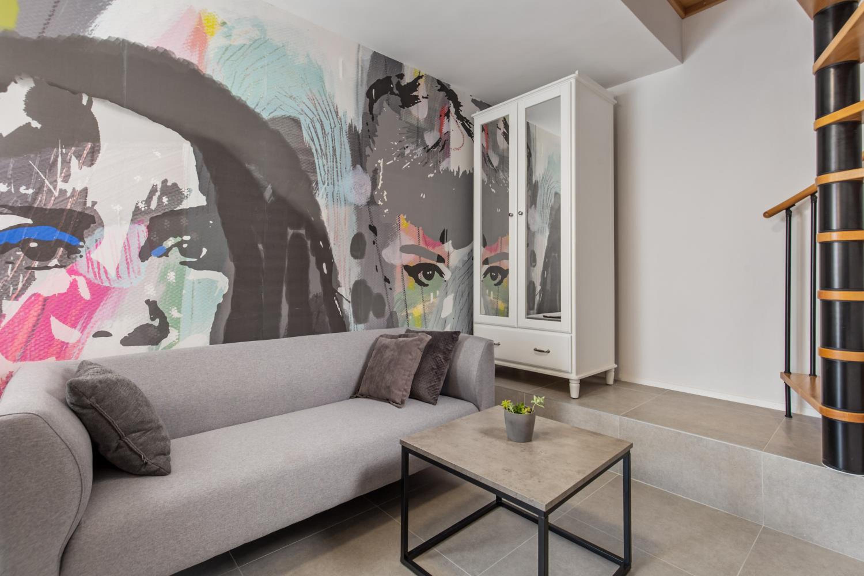 Duplex Apartment - Photo 1