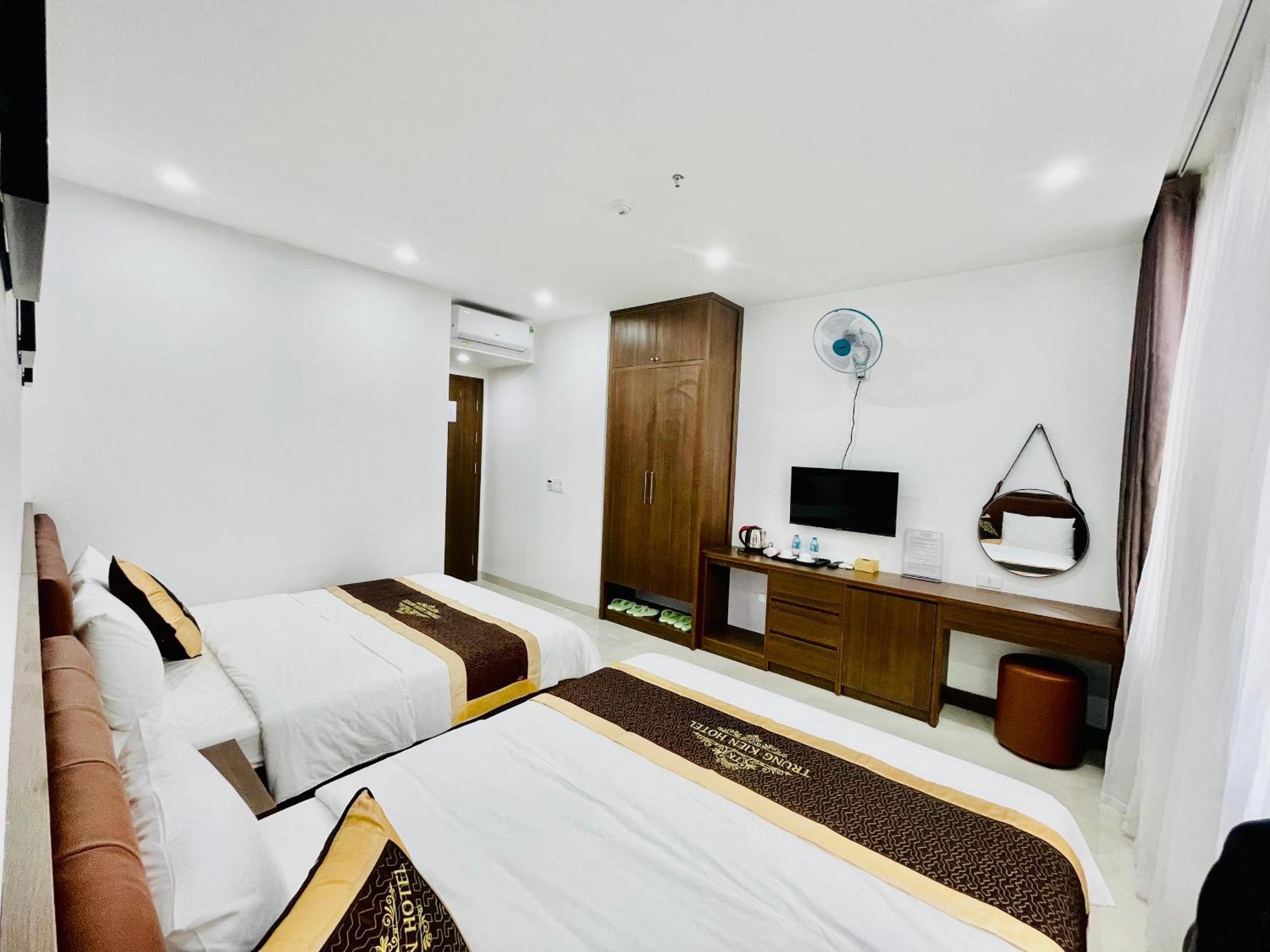 Triple Room - Photo 15