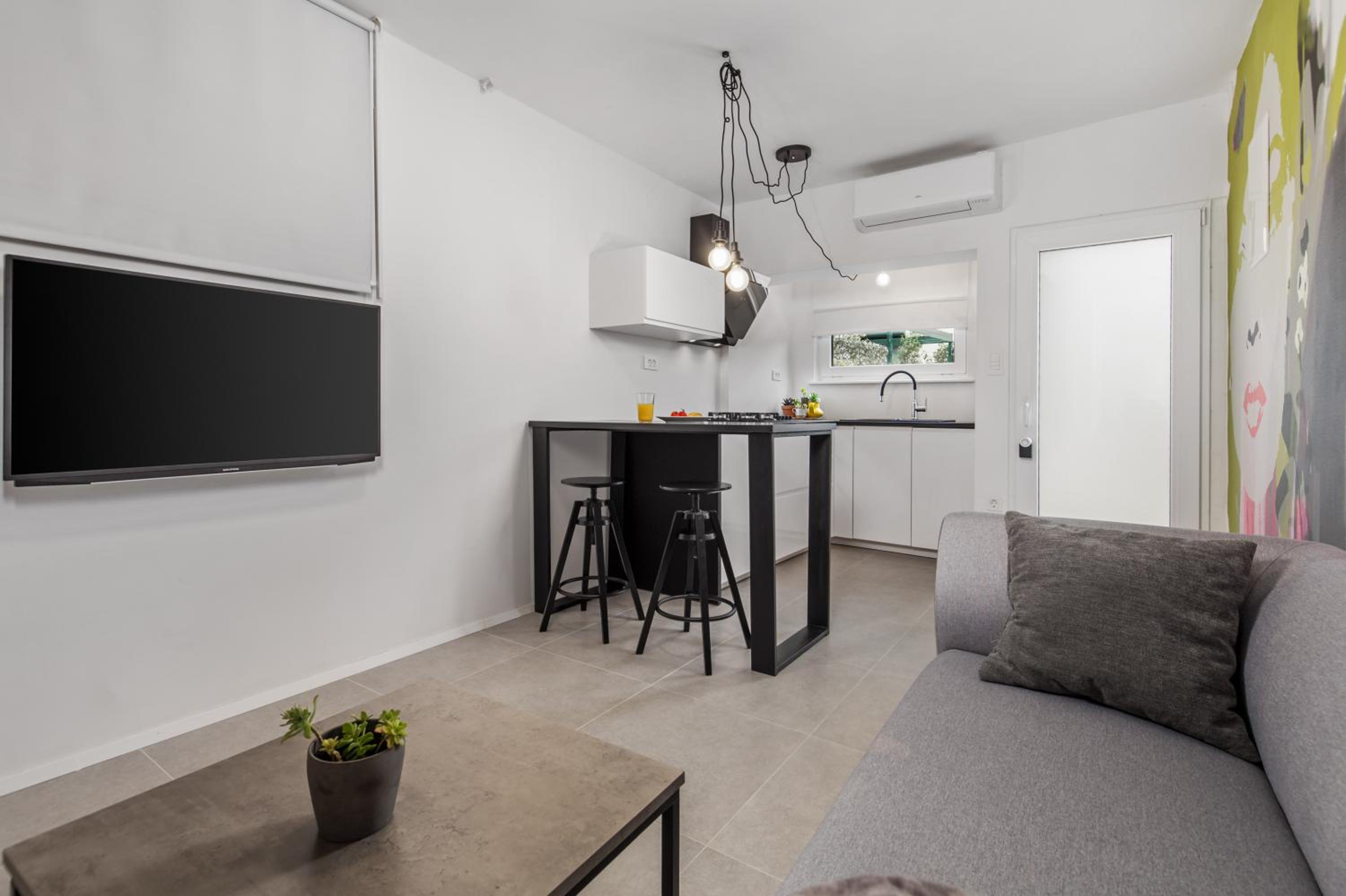 Duplex Apartment - Photo 13