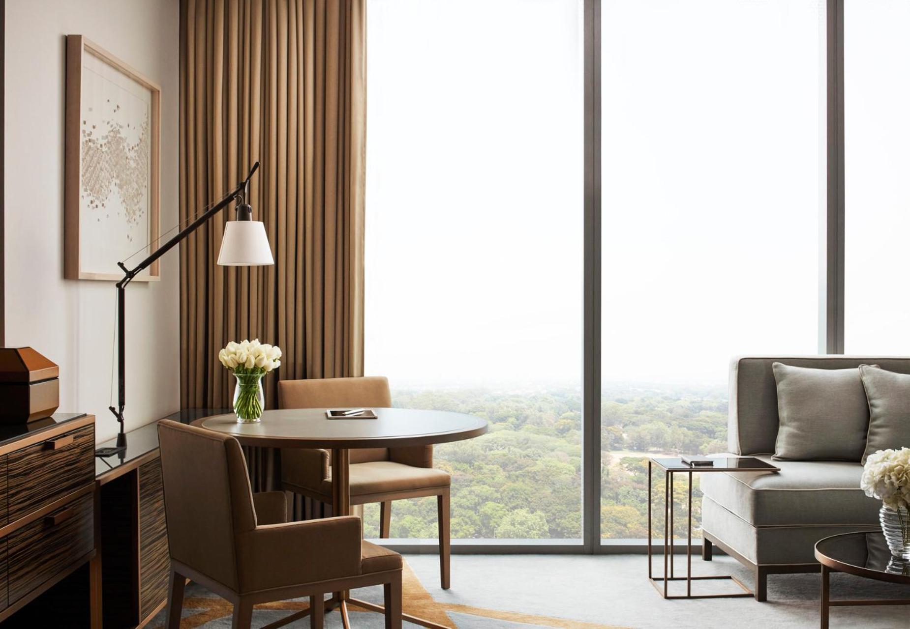 Deluxe Room King photo 1