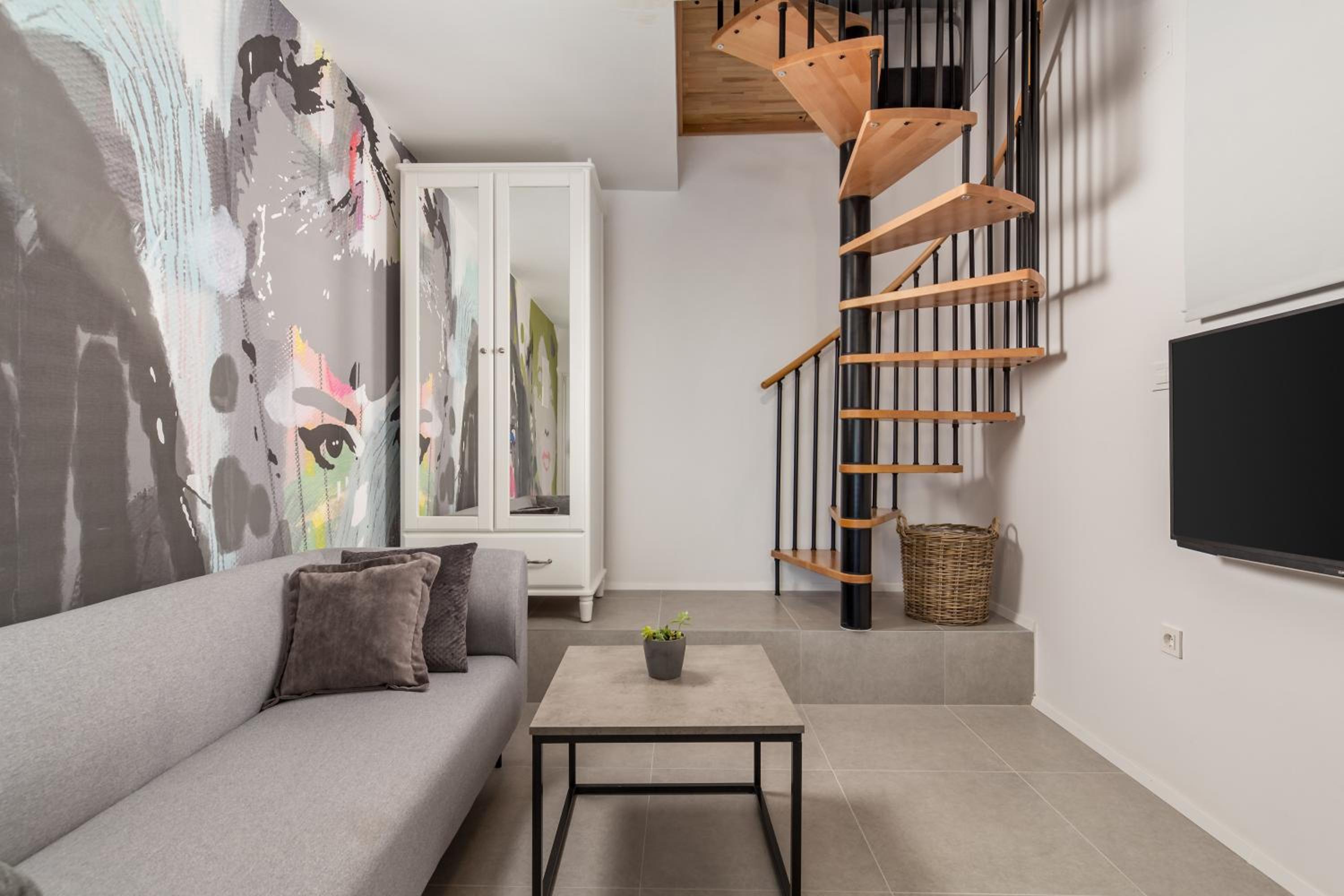 Duplex Apartment - Photo 14