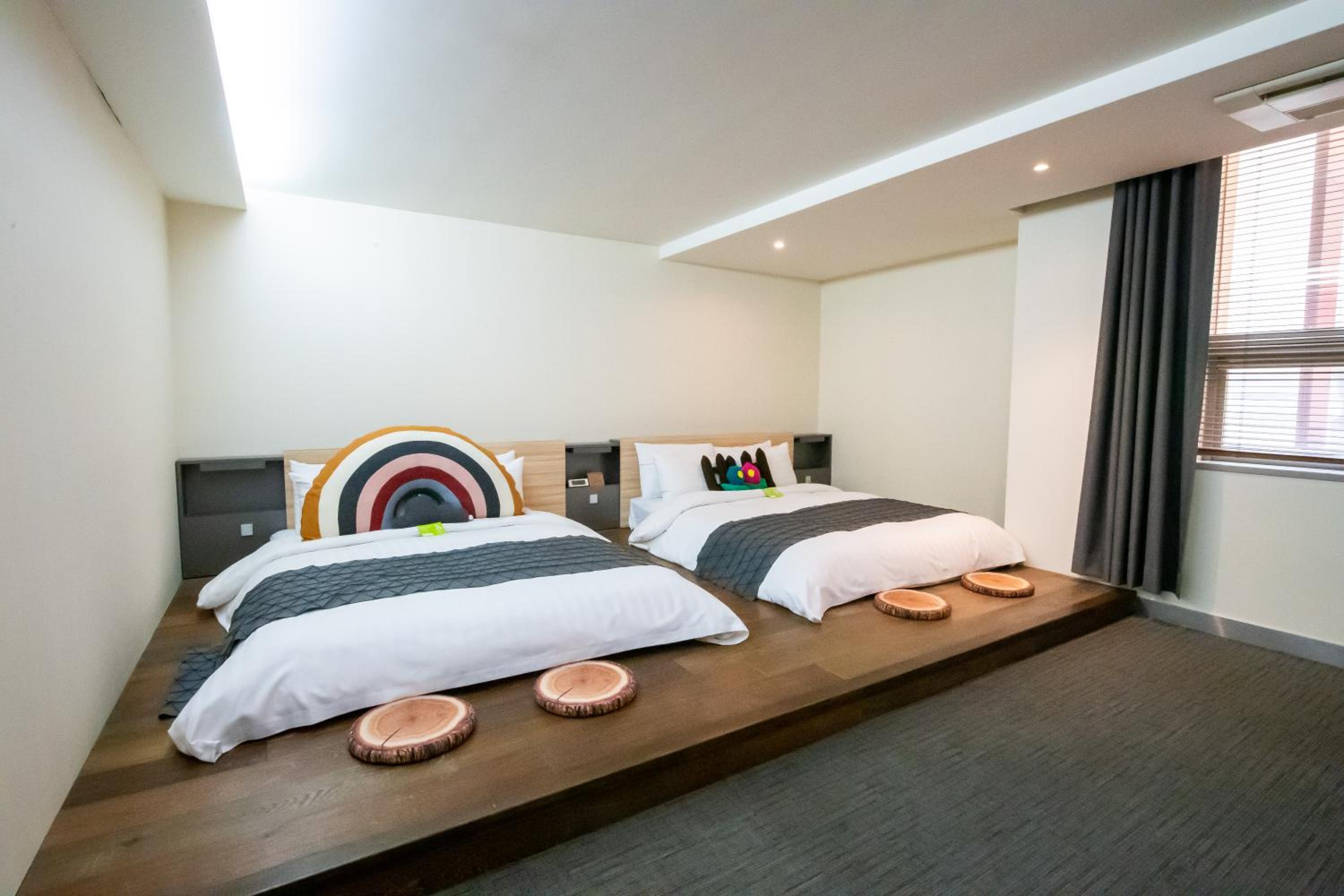 Family Suite (2 Adults + 2 Children) - Non-Smoking