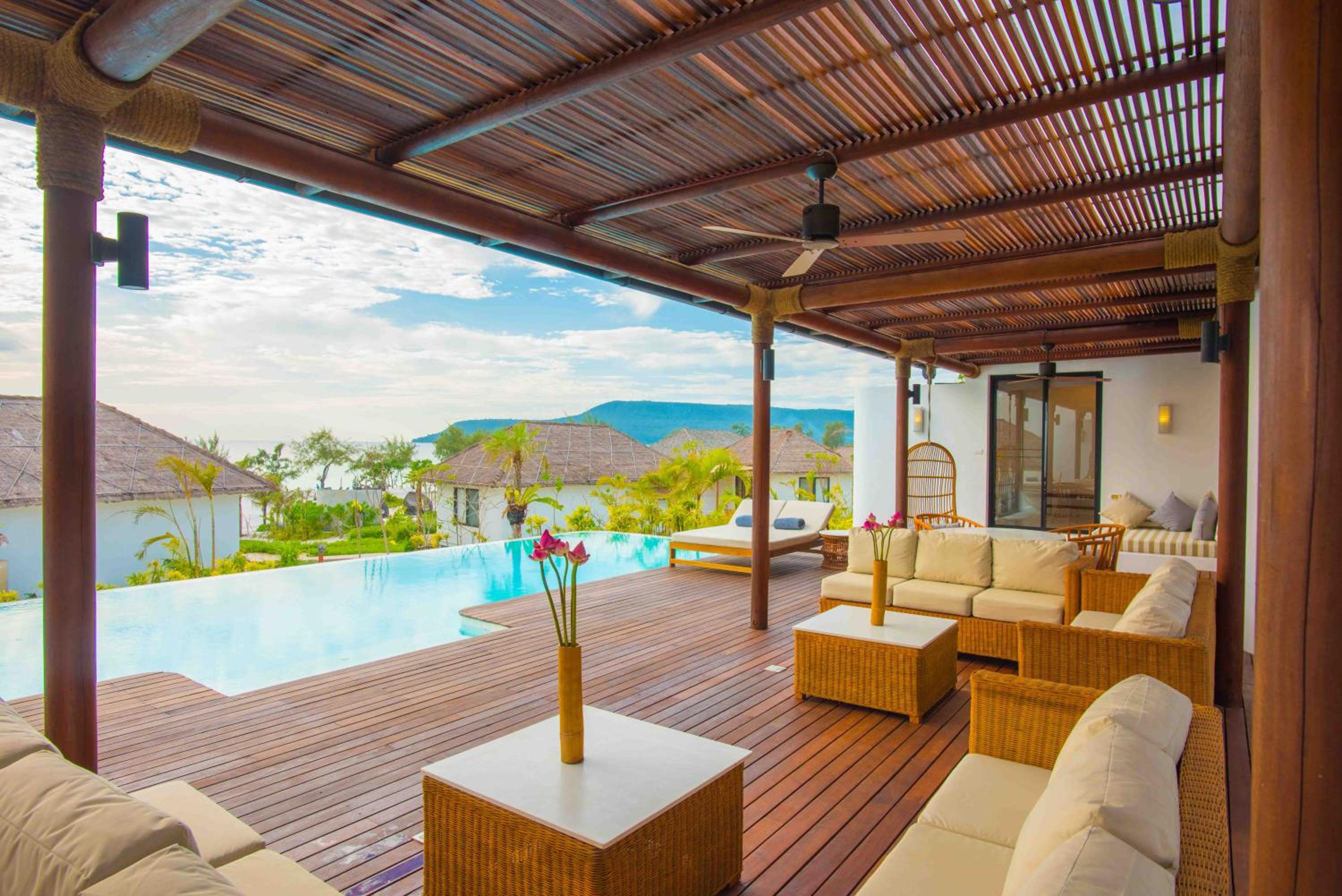 2 Bedroom Oceanview Pool Villa photo 3