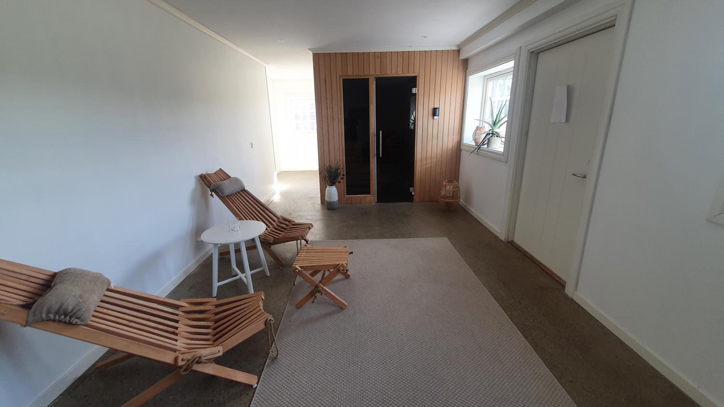 Two-Bedroom House photo 2