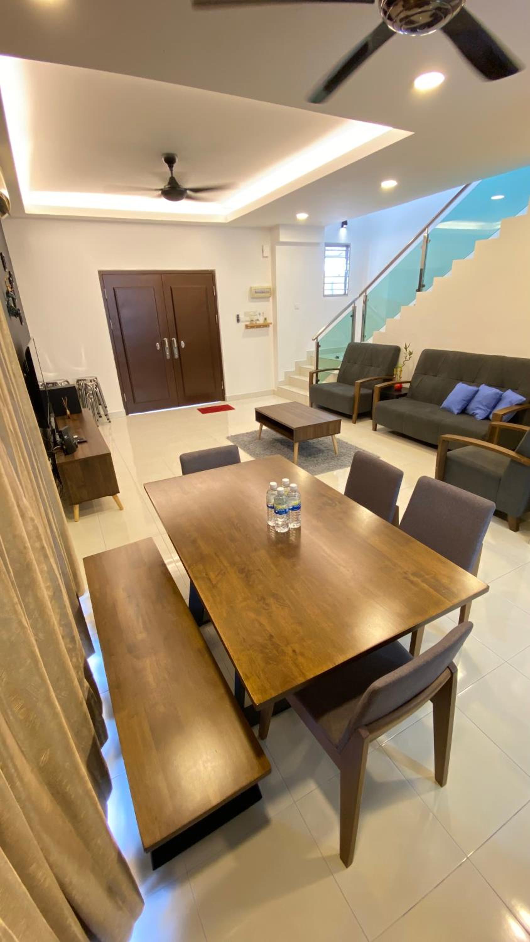 Four-Bedroom House photo 2