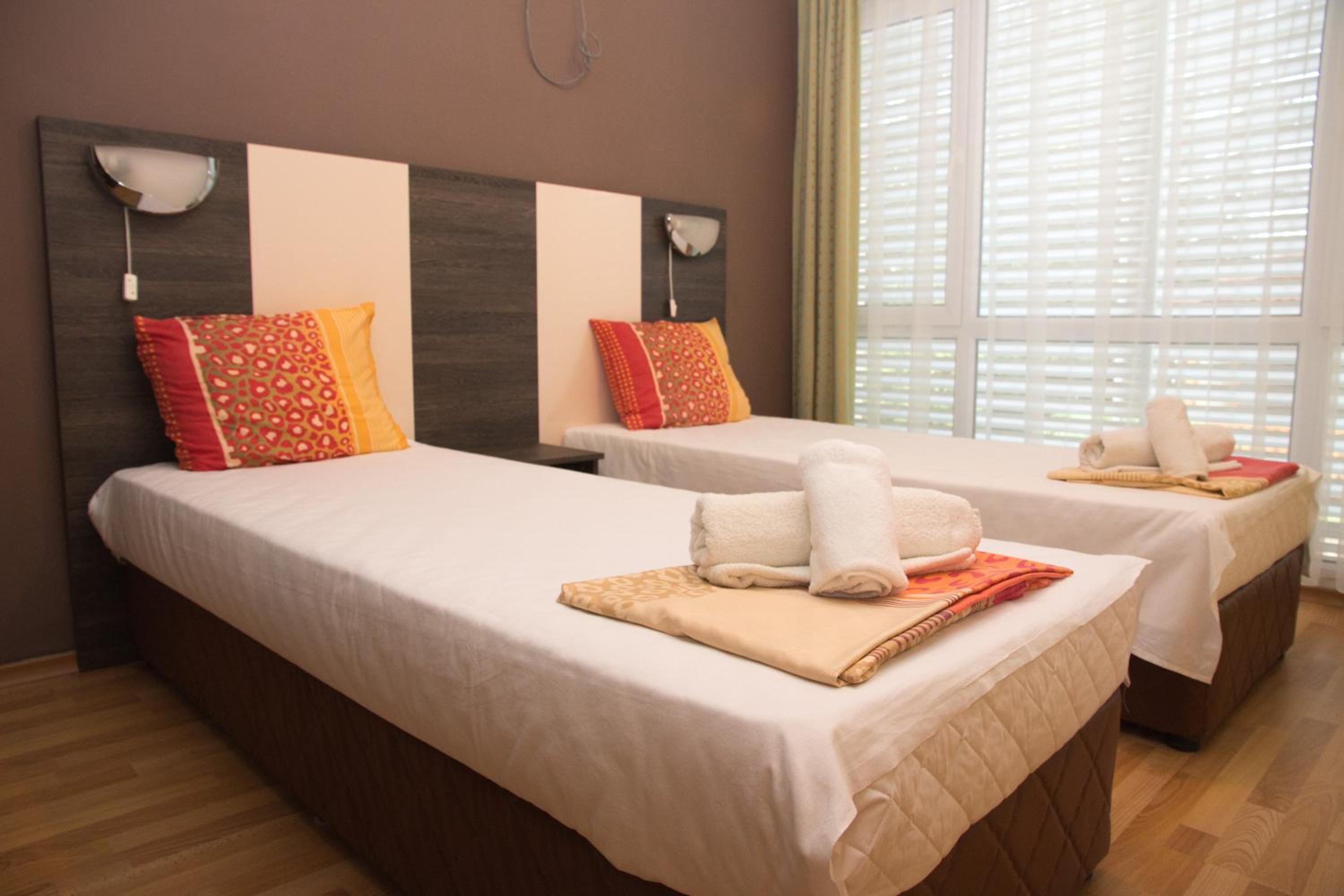 Deluxe Two-Bedroom Apartment