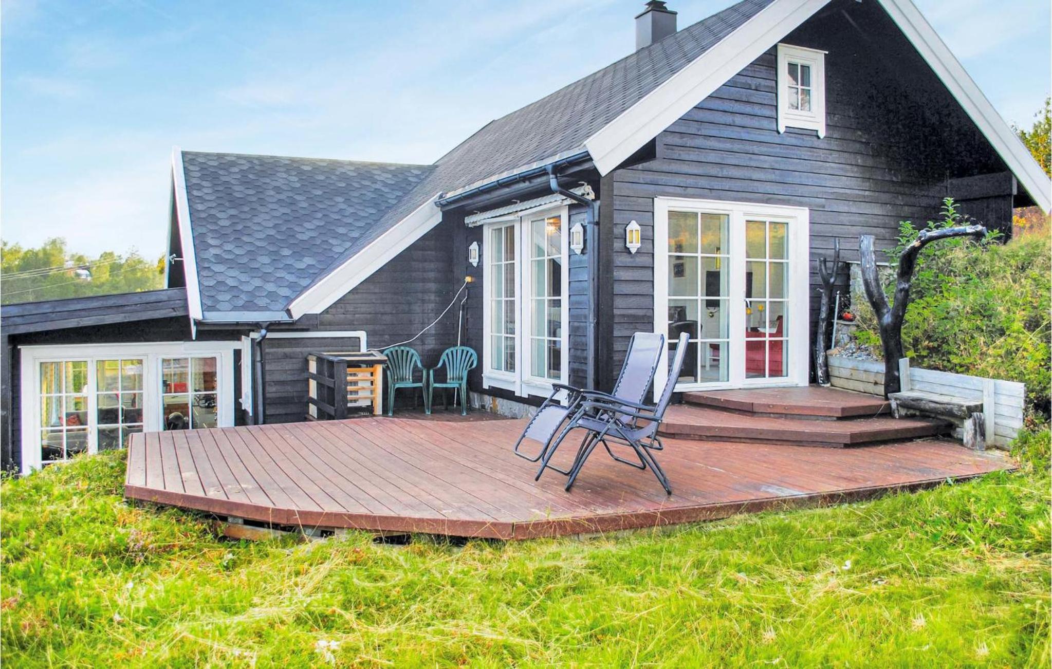 Five-Bedroom Holiday Home photo 3
