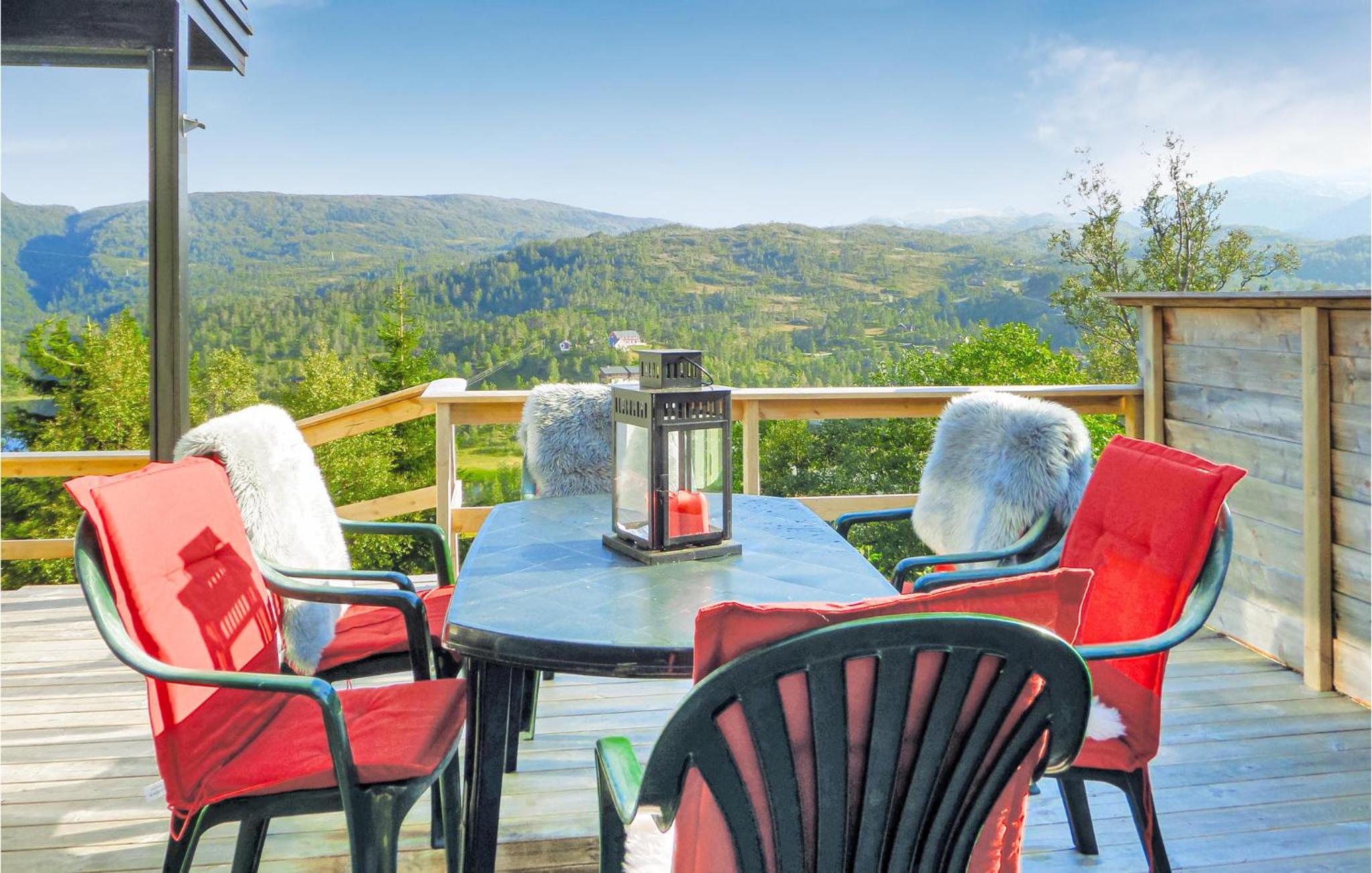 Five-Bedroom Holiday Home photo 2