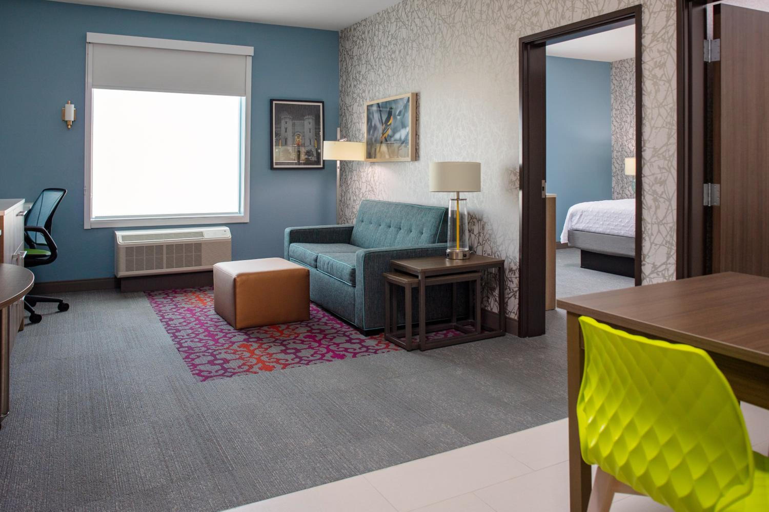 One-Bedroom King Suite - Non-Smoking - Photo 4