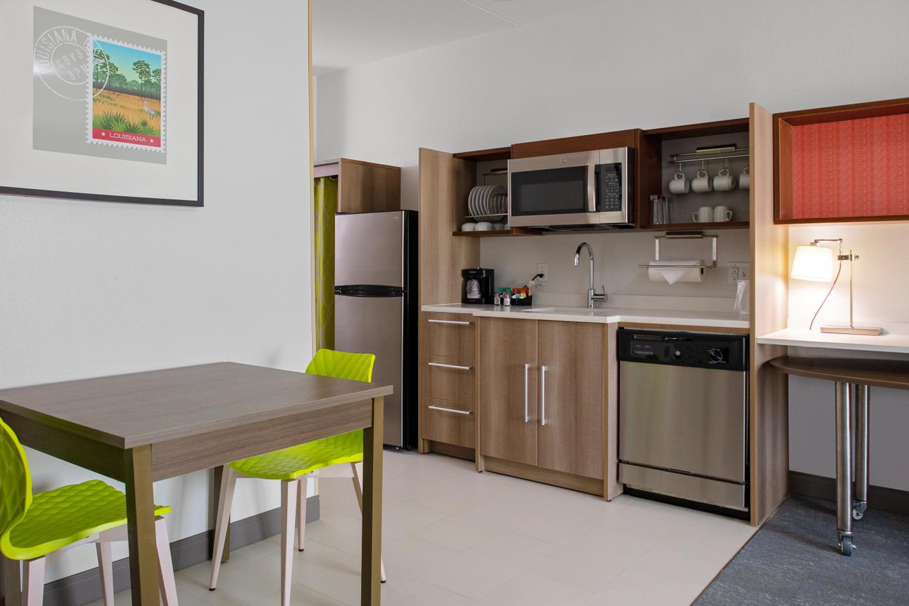 One-Bedroom King Suite - Non-Smoking - Photo 3