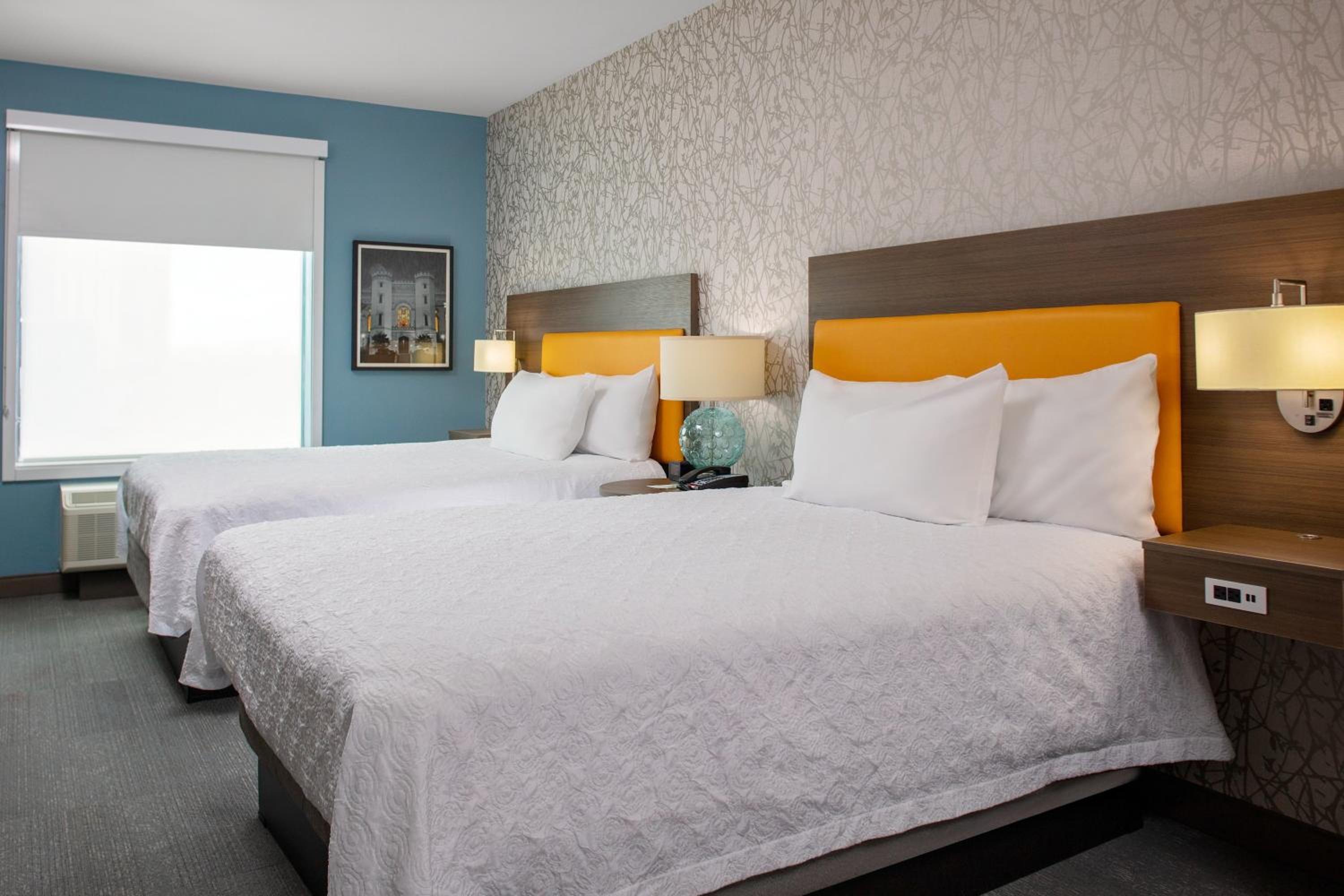 Queen Studio with Two Queen Beds - Non-Smoking - Photo 1
