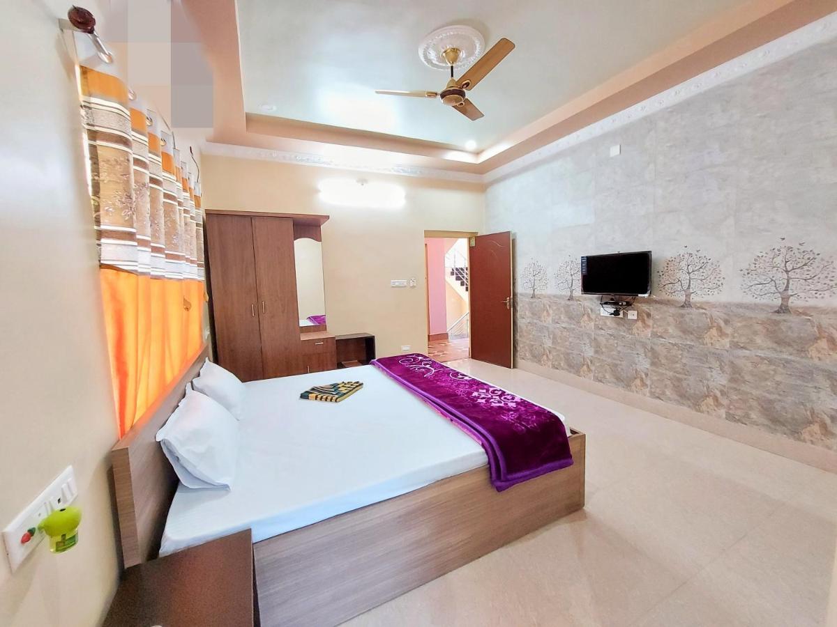 Budget Double Room photo 3