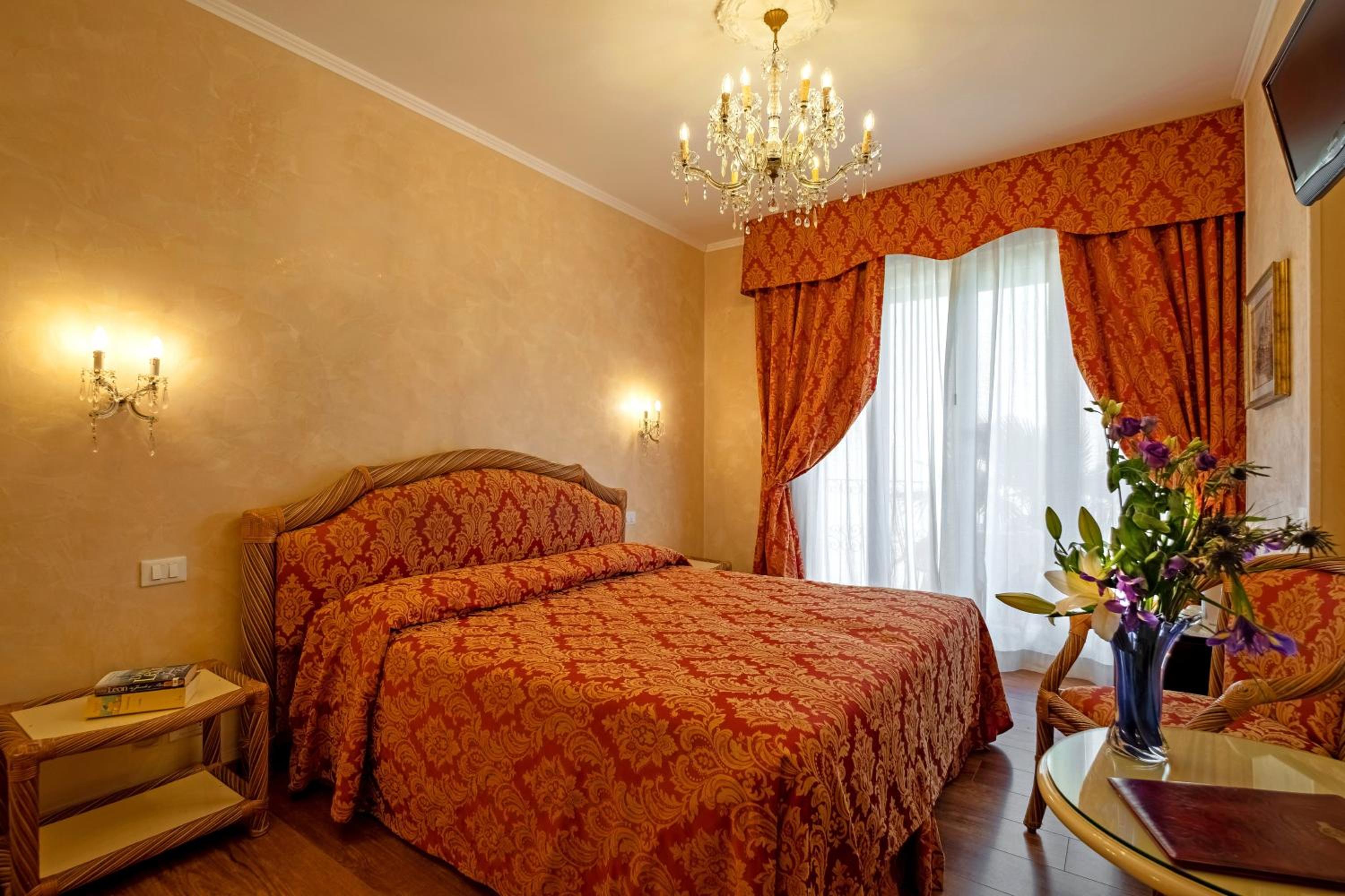 Superior Triple Room - Photo 1