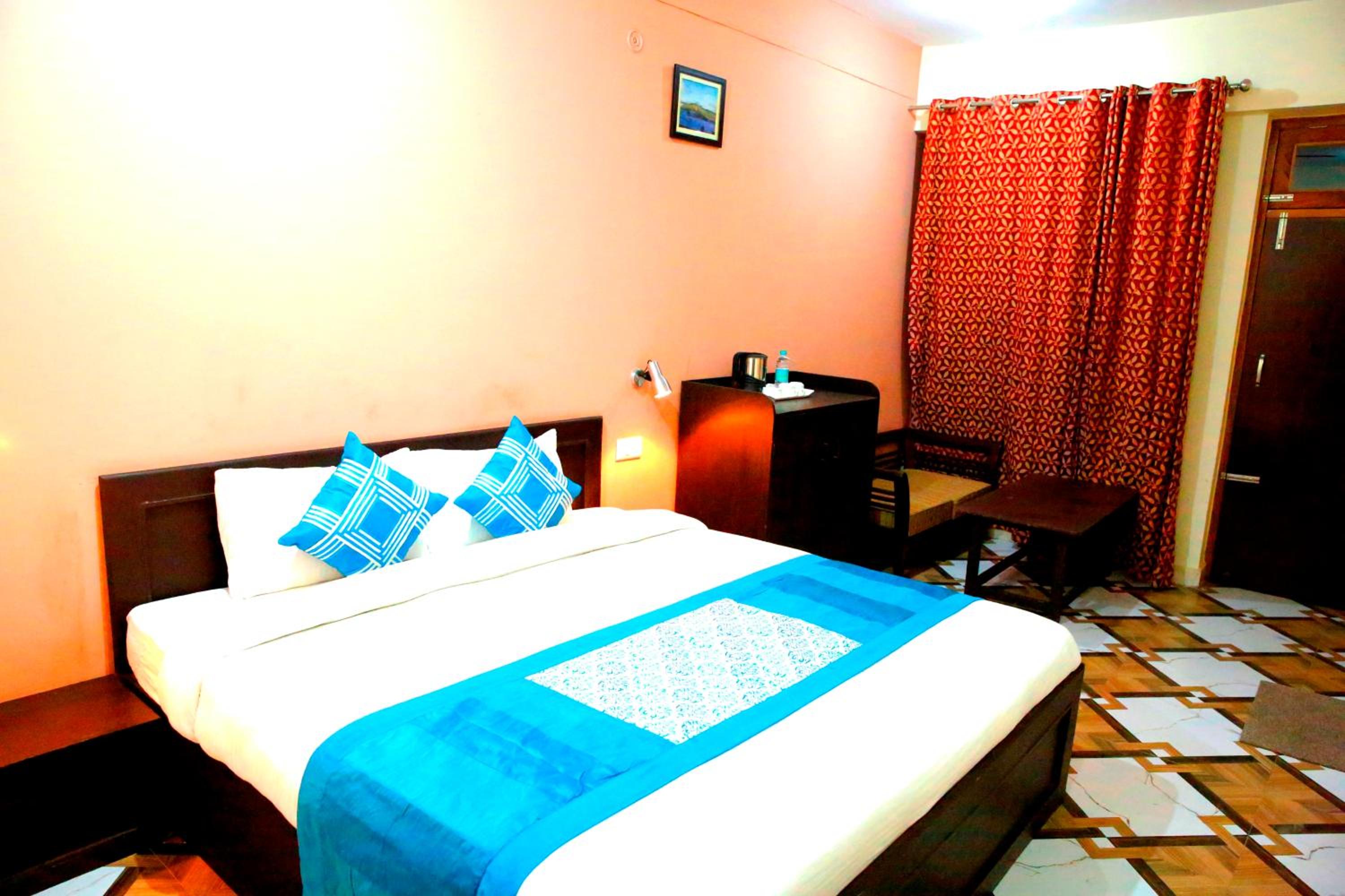 Deluxe Room - Photo 4