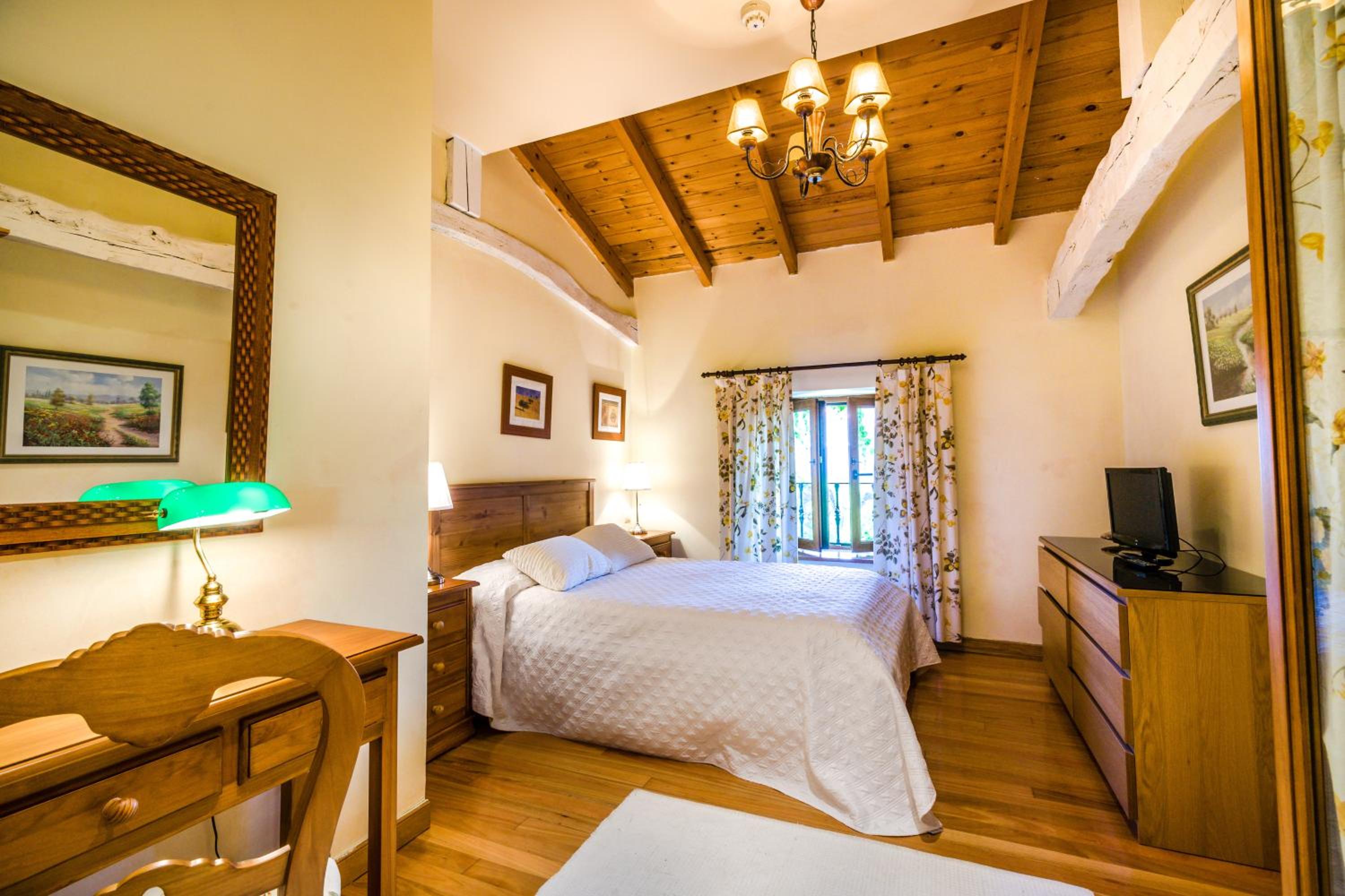 Double or Twin Room - Annexed Building - Photo 2