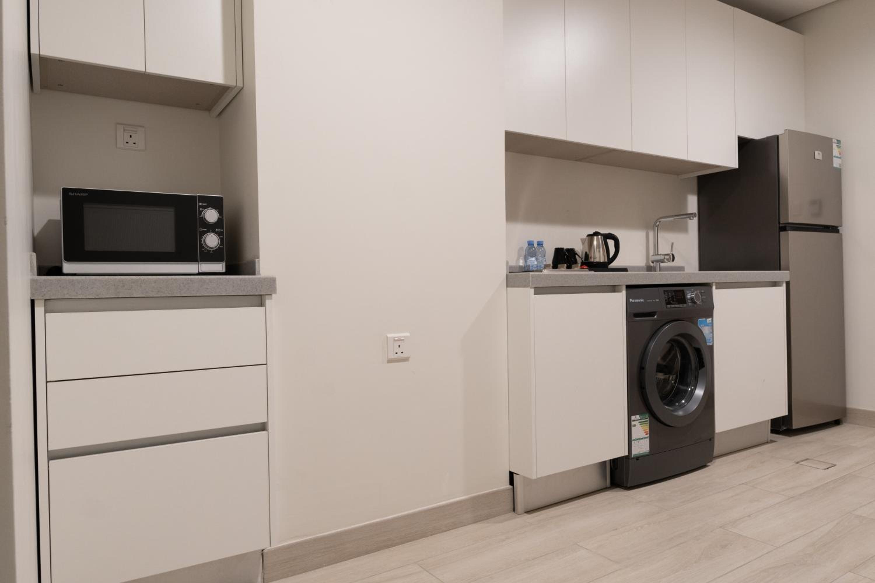 Three-Bedroom Apartment - Photo 27