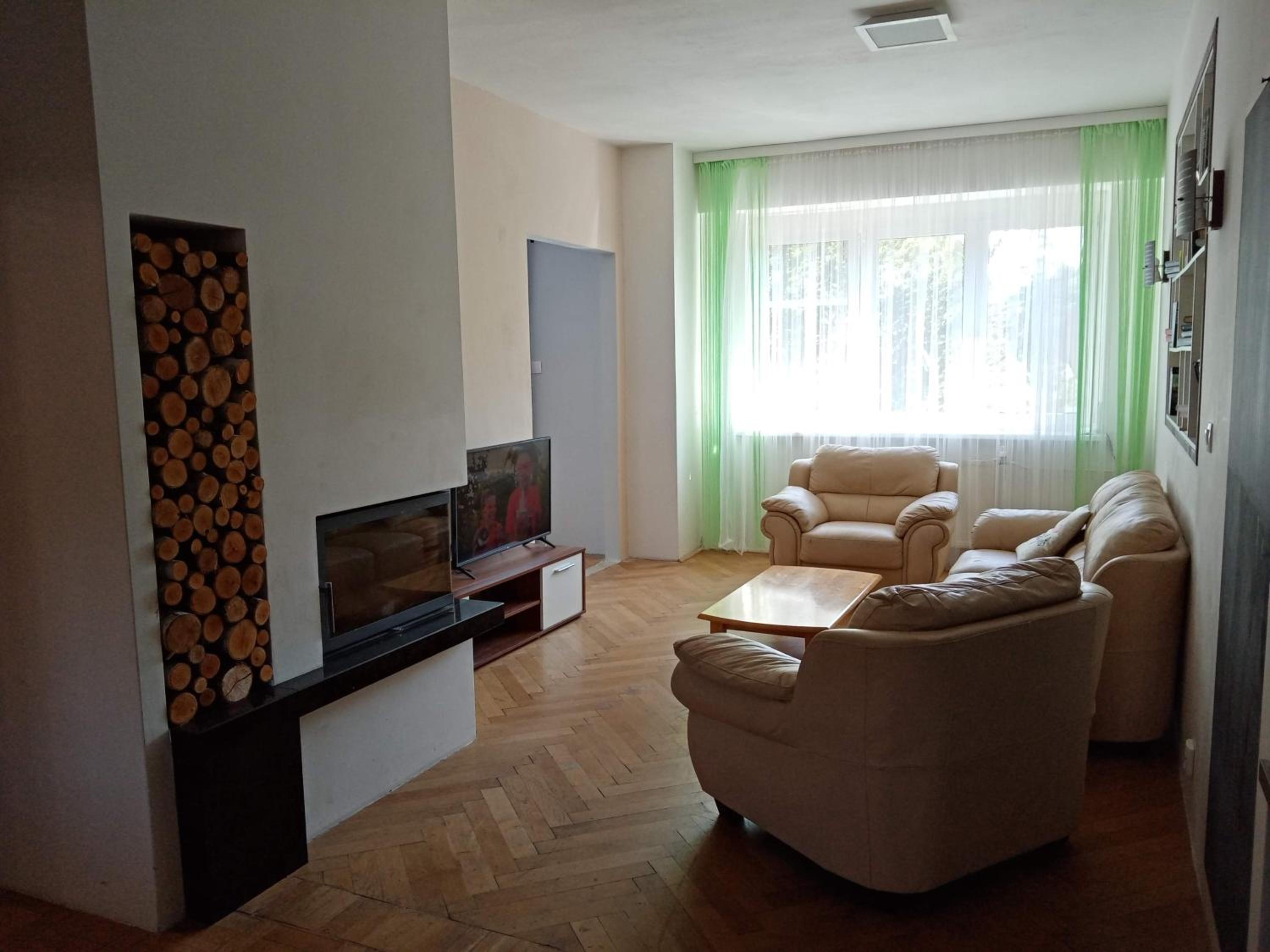 Three-Bedroom Apartment photo 1