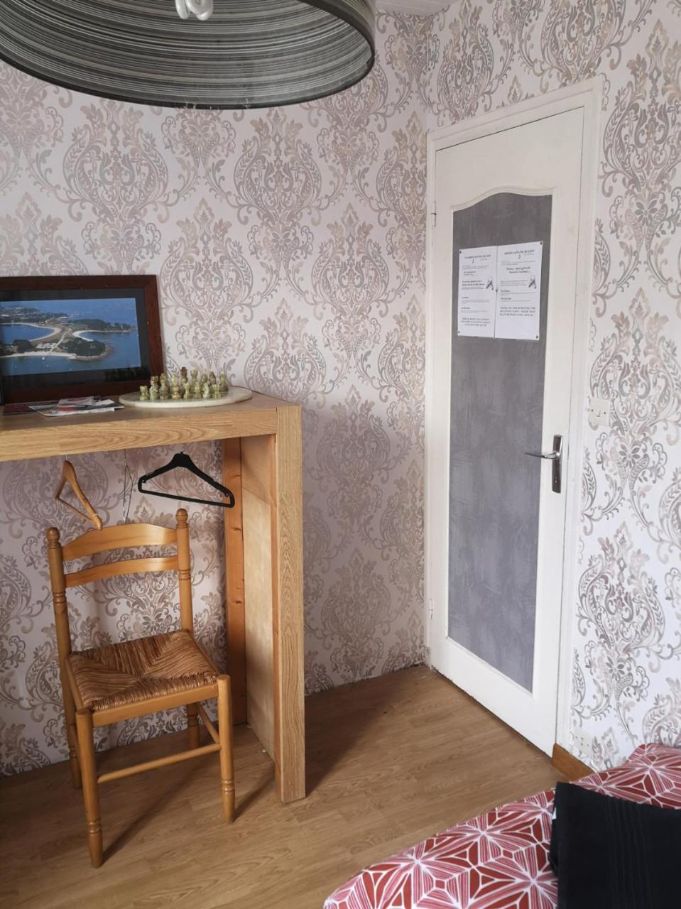 Standard Double or Twin Room photo 3