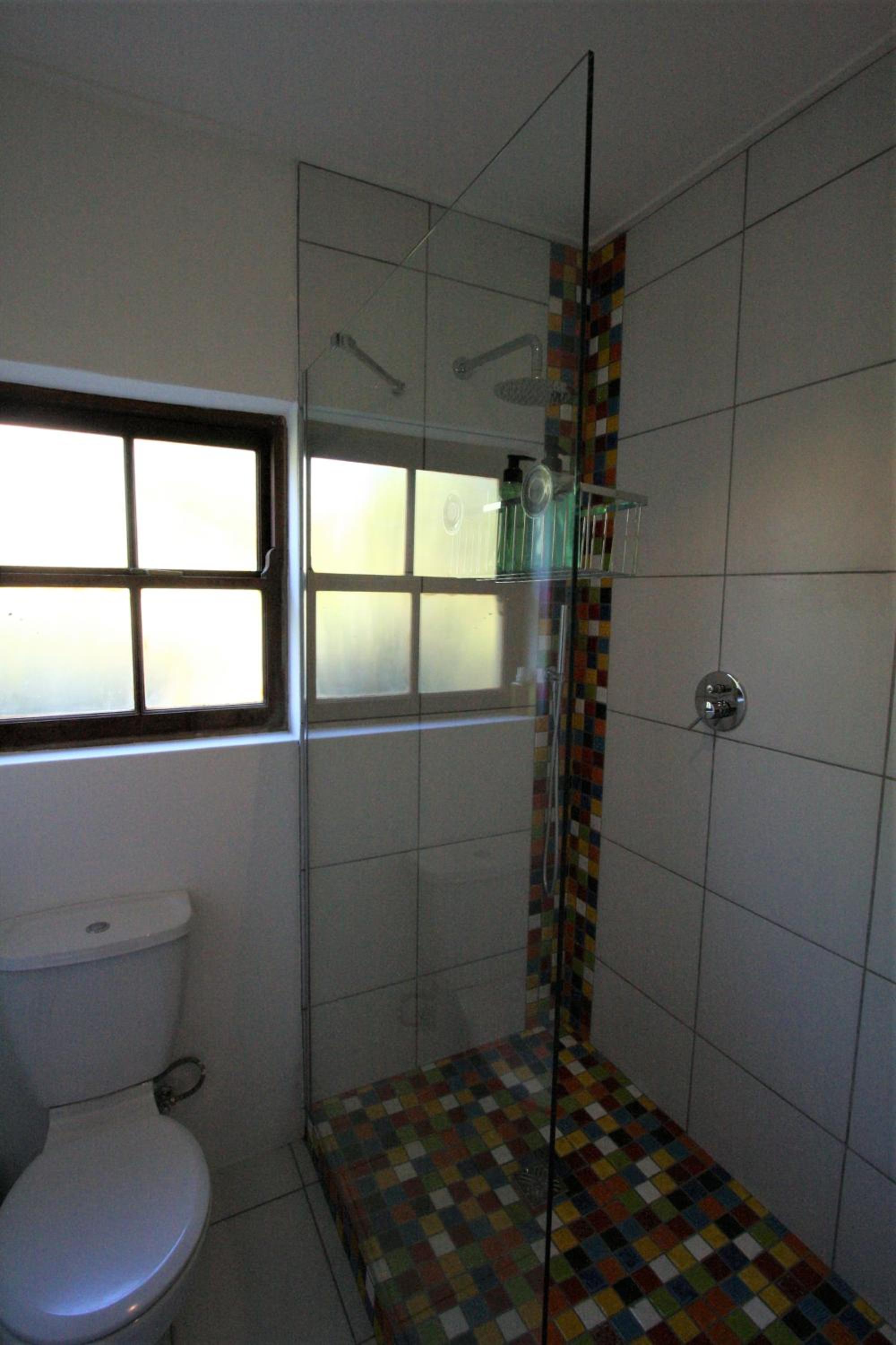 Deluxe Double Room with Shower photo 3