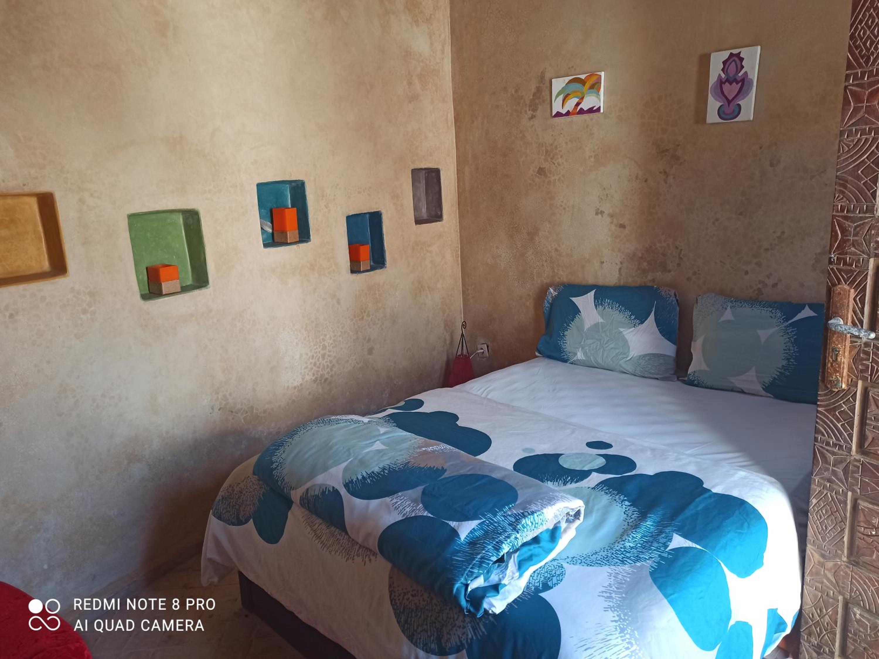 Single Room with Bathroom photo 1
