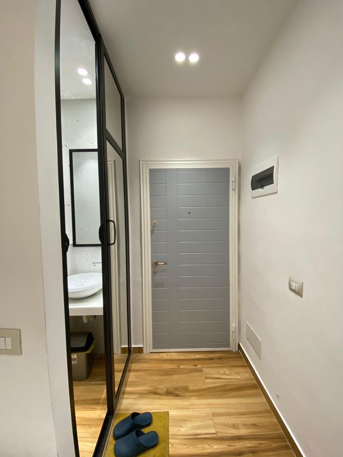 Deluxe Studio