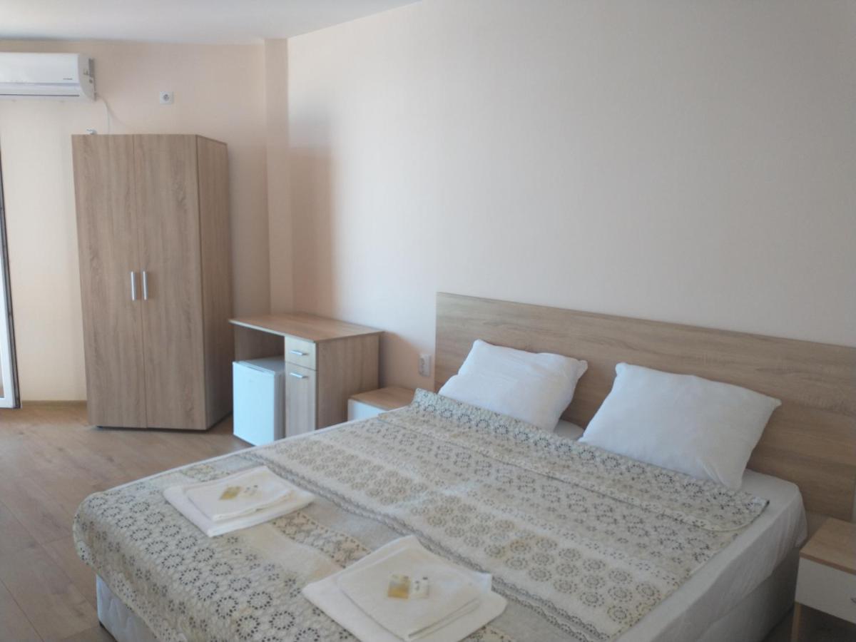 Double or Twin Room with Sea View