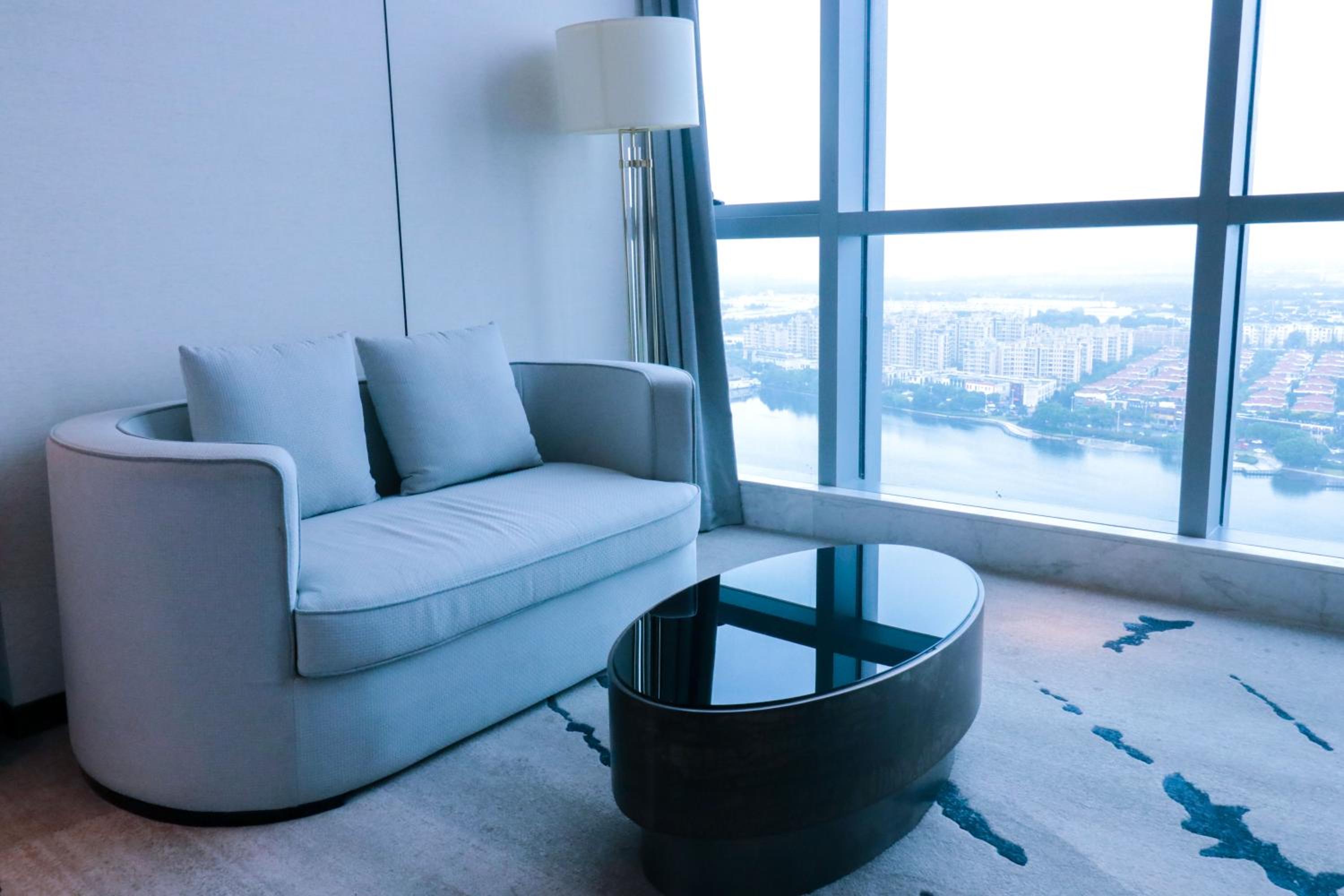 Executive King Room - Non-Smoking photo 3