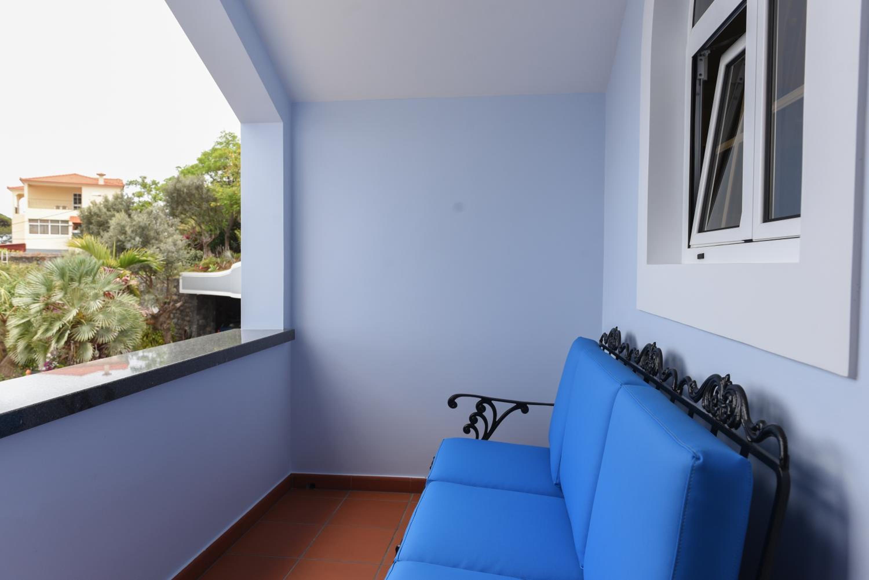 Double Room with Pool View photo 2