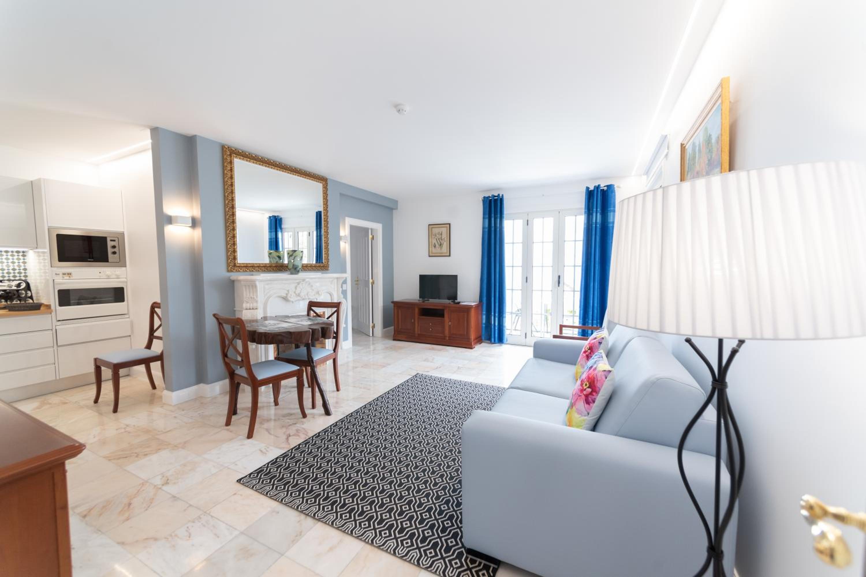 Holiday Home 03
