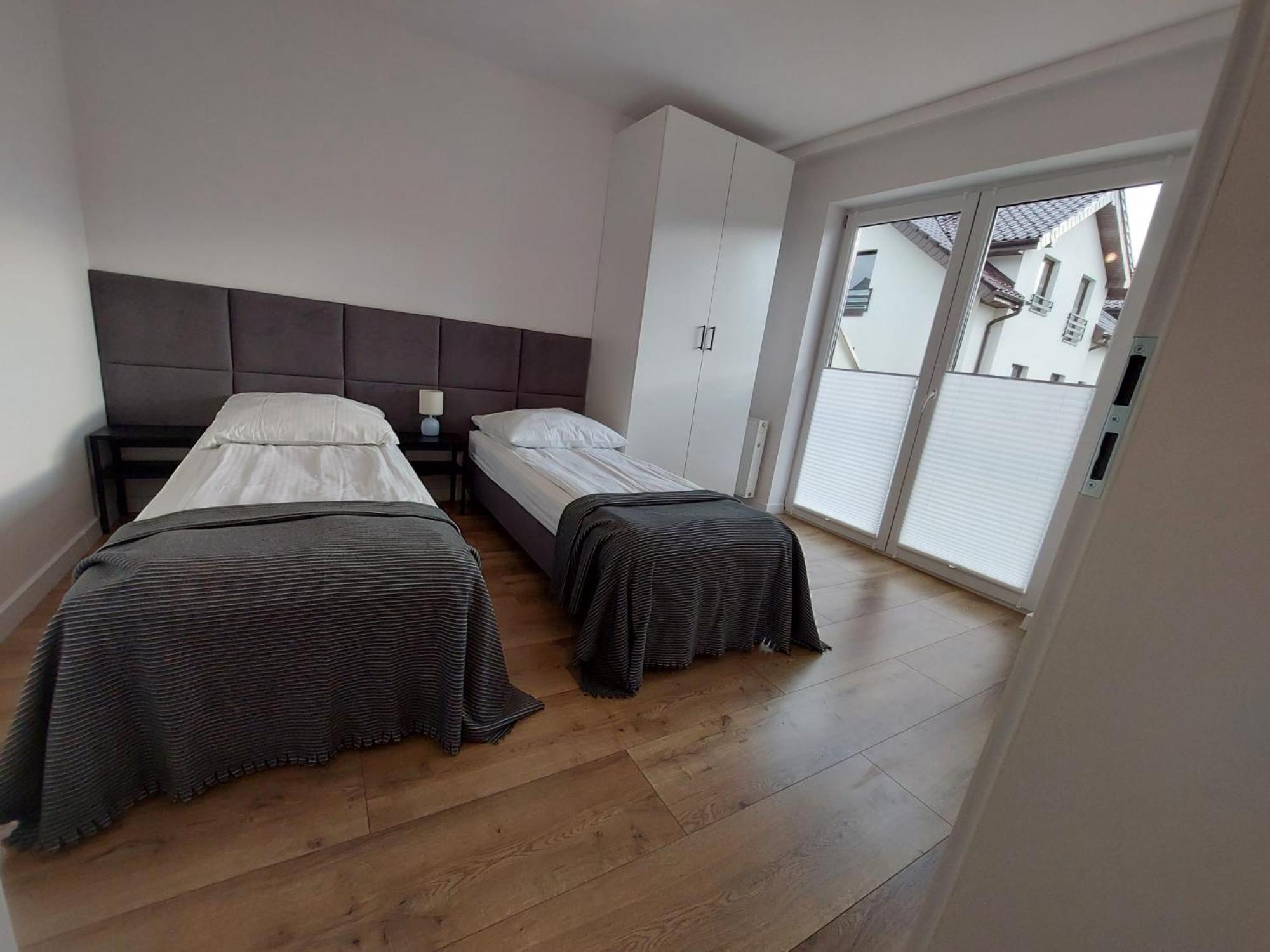 Apartment with Balcony photo 3