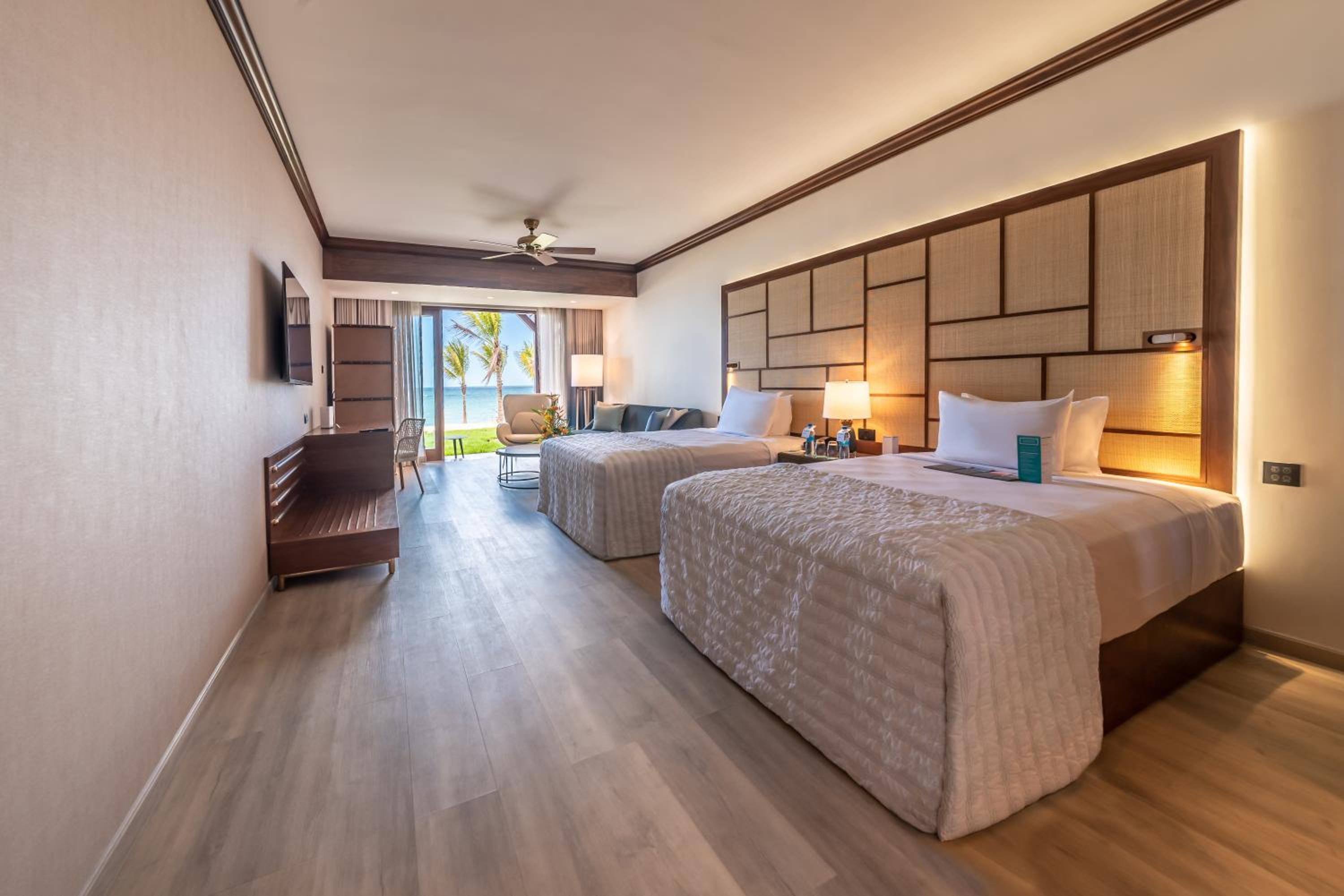 Beach Bliss Junior Suite King - Photo 8