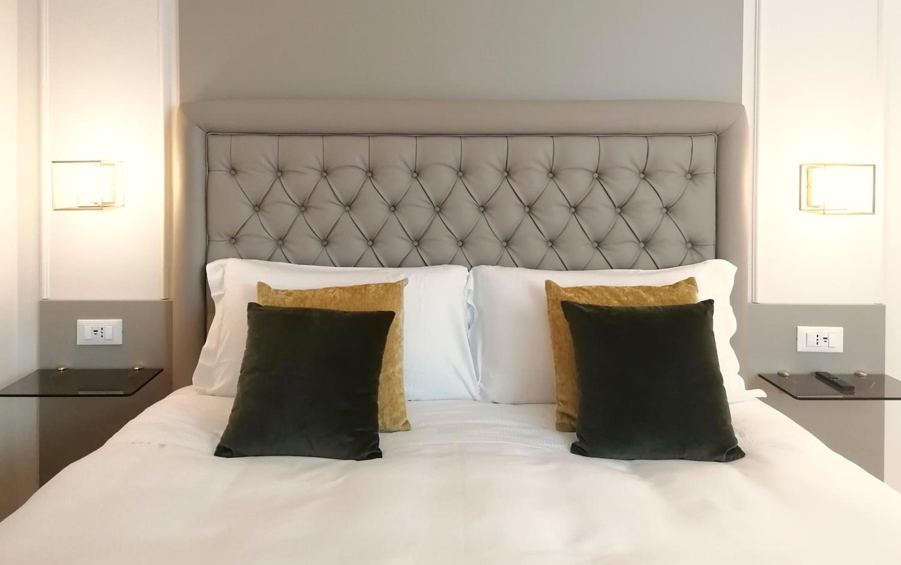 Double Room - Photo 14