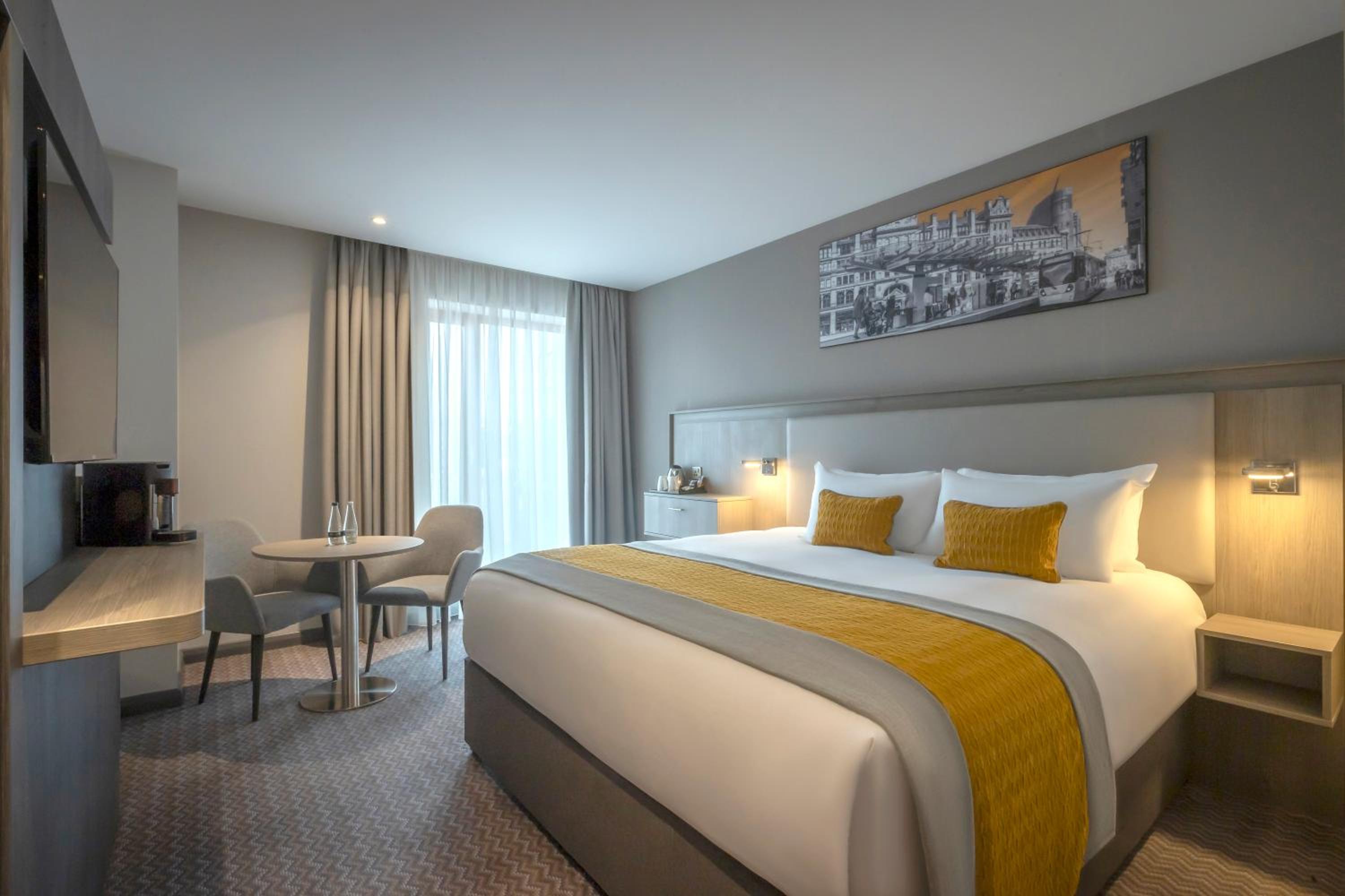 Executive King Room