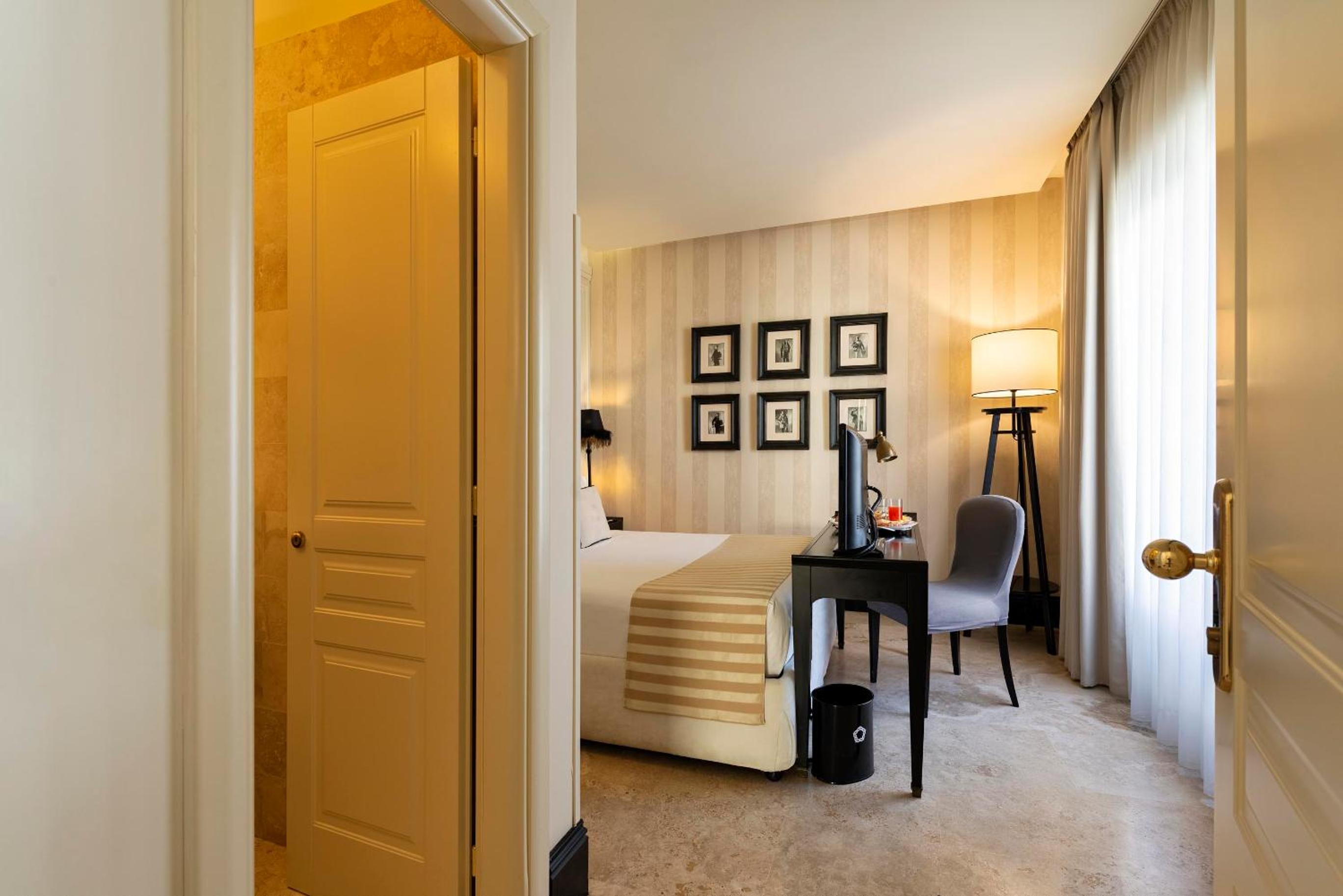 Double Room photo 3