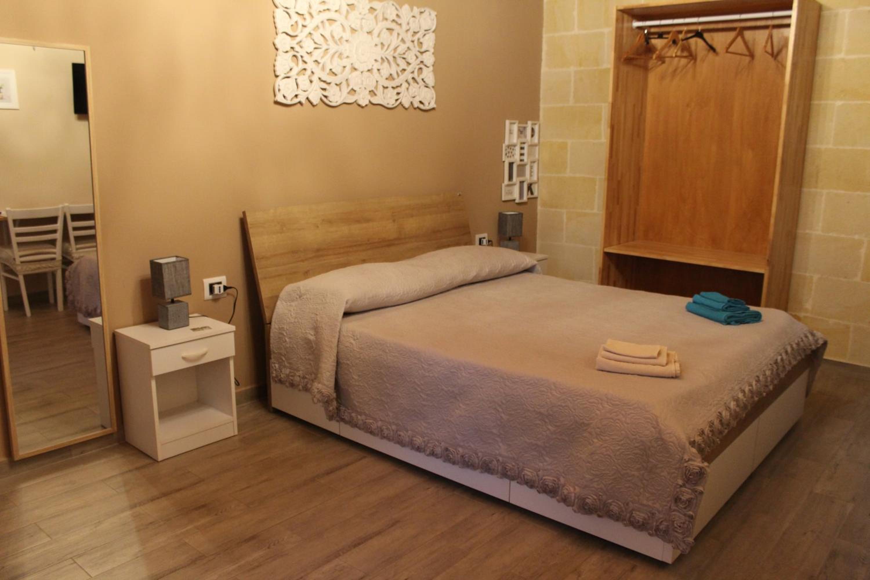 Classic Quadruple Room - Photo 6